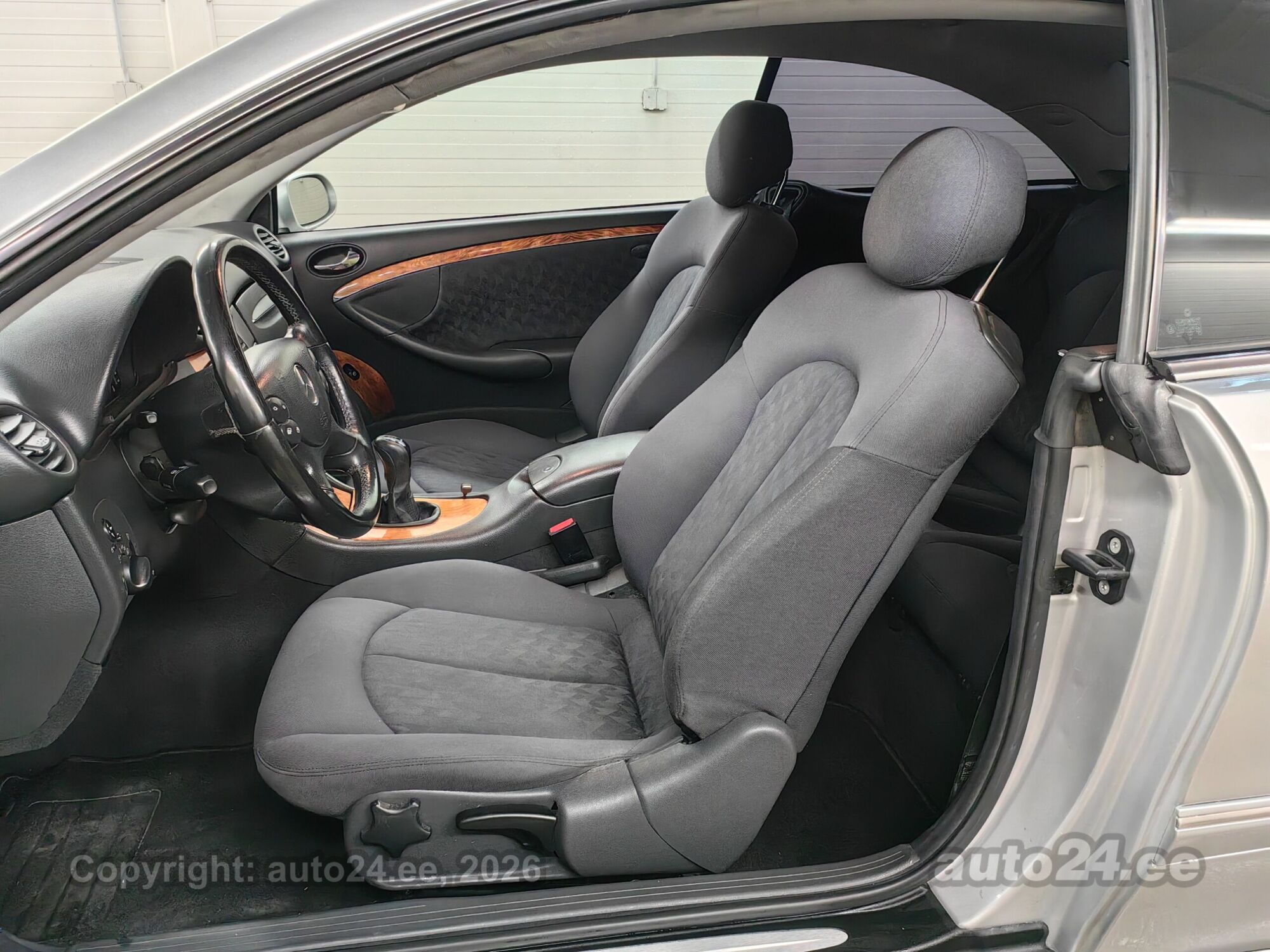 Mercedes-Benz CLK 240 - 6