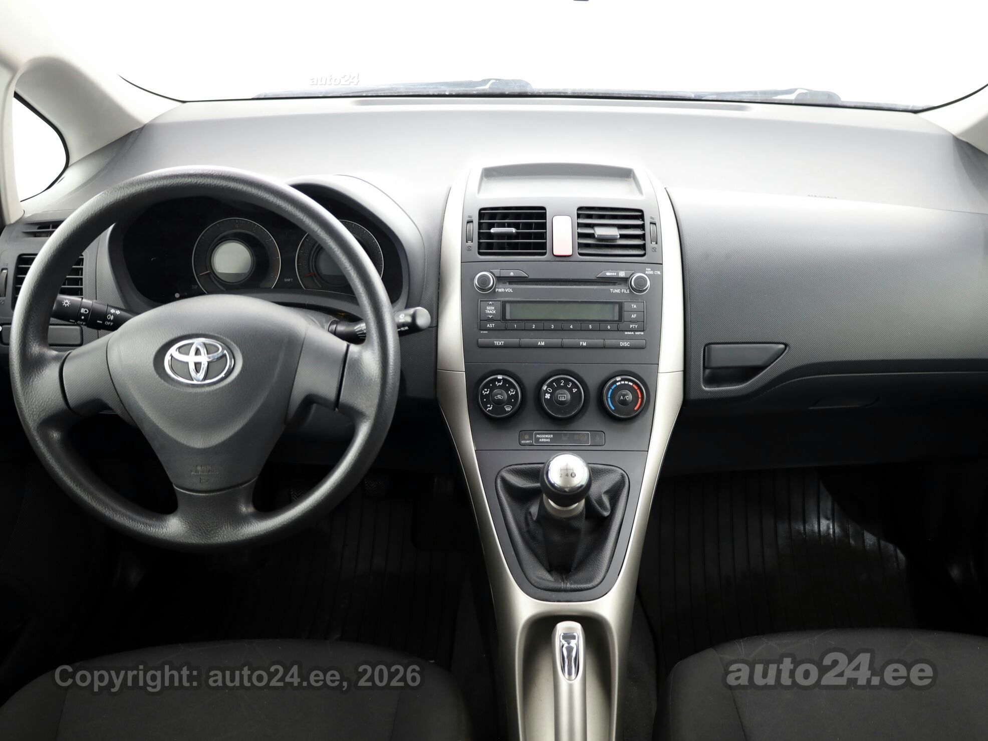 Toyota Auris - 5