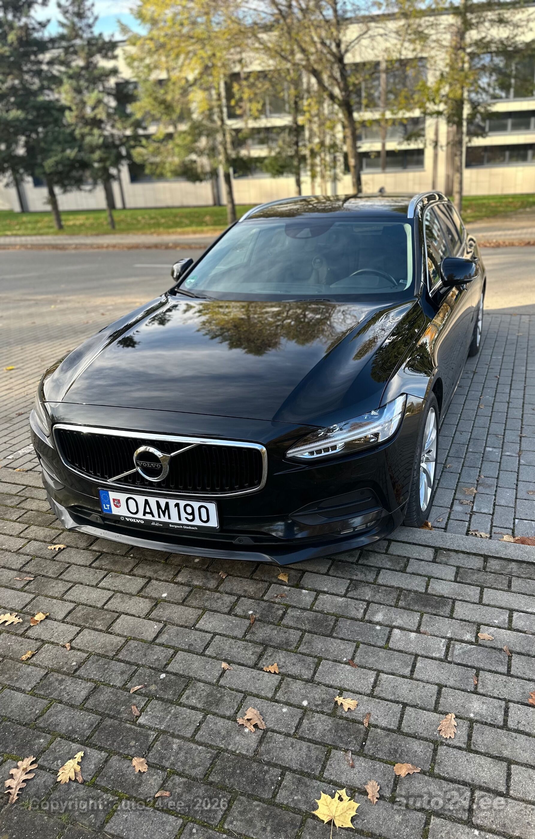Volvo V90
