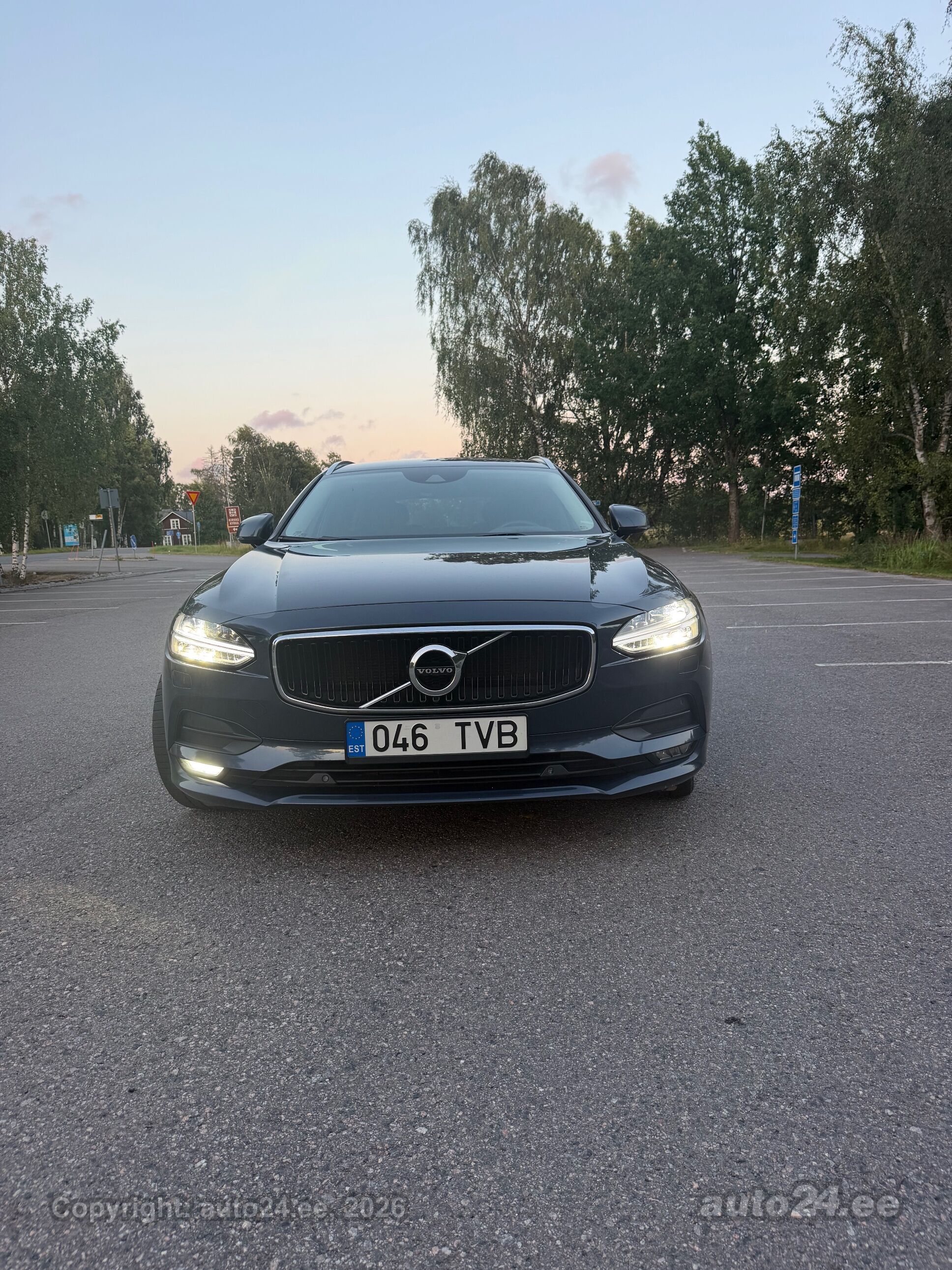 Volvo V90
