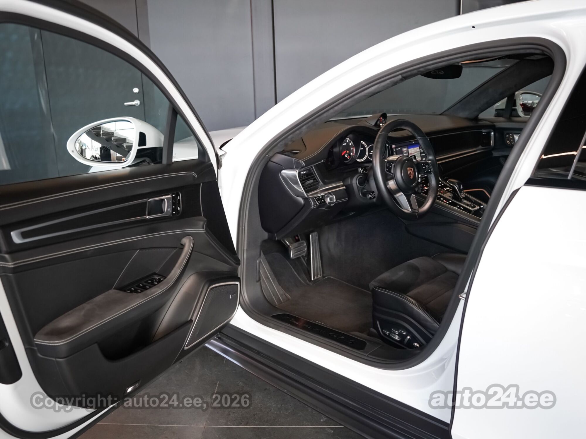 Porsche Panamera - 6