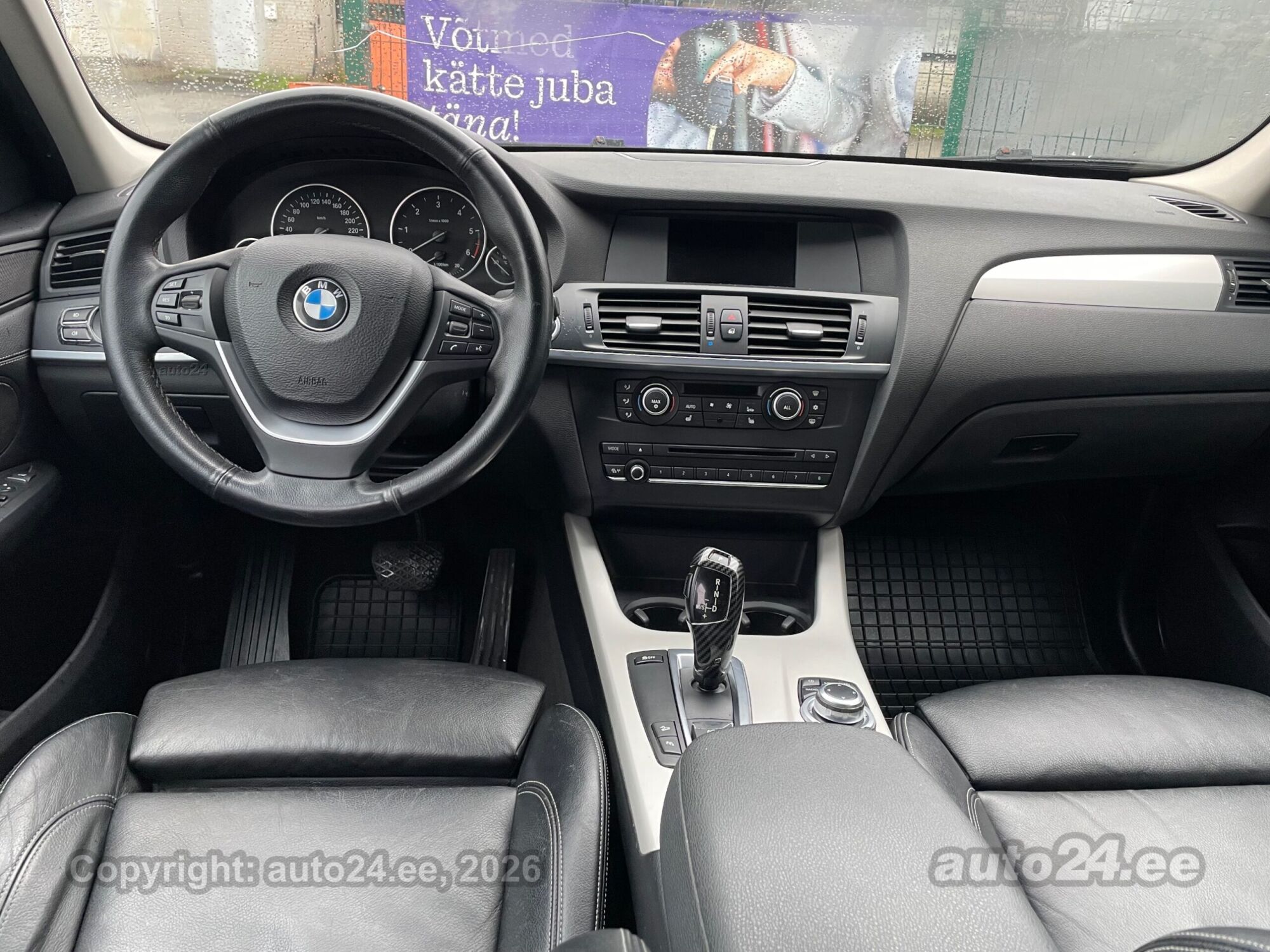 BMW X3 2011 — photo 11