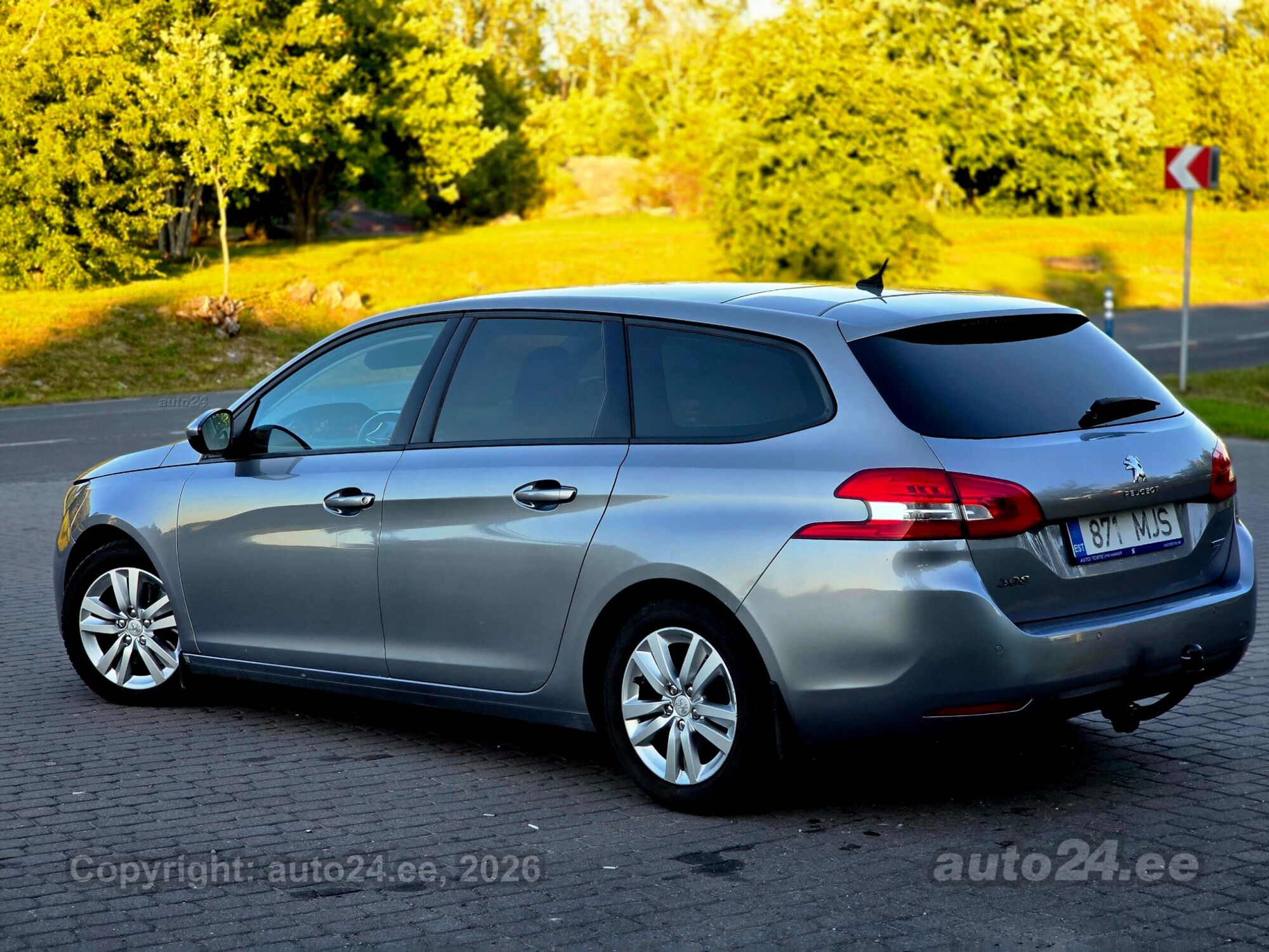 Peugeot 308 2.0 110kW 2015, photo 4/10