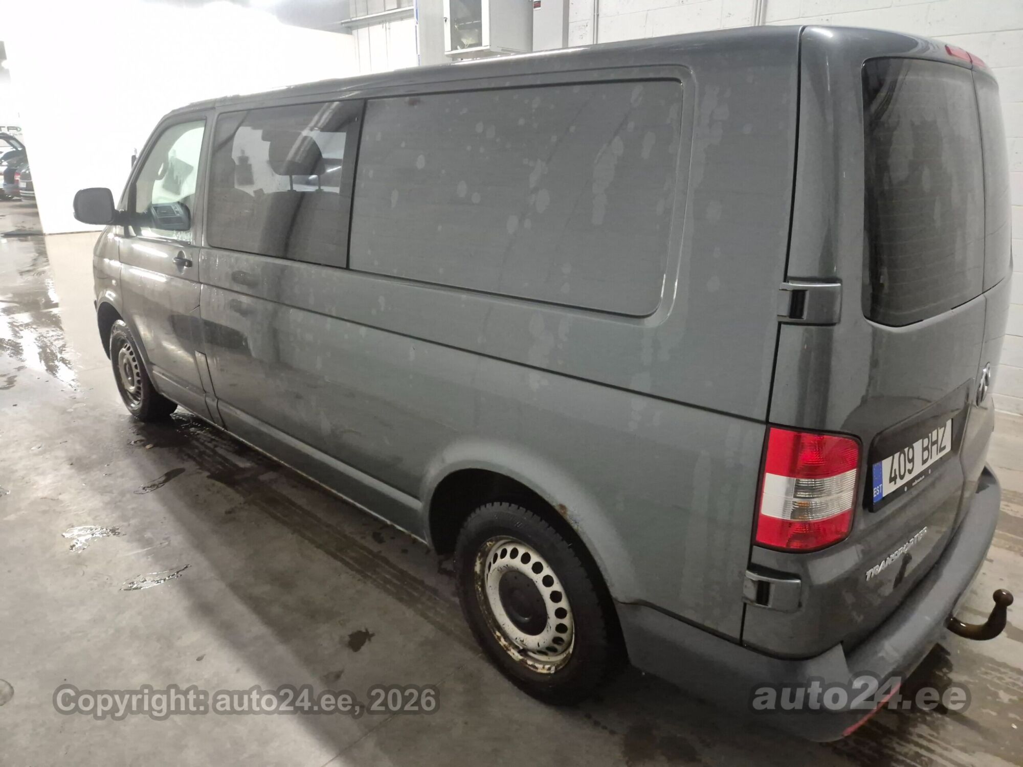 Volkswagen Transporter 2012 — двигун 1968 cm³ (103 kW)