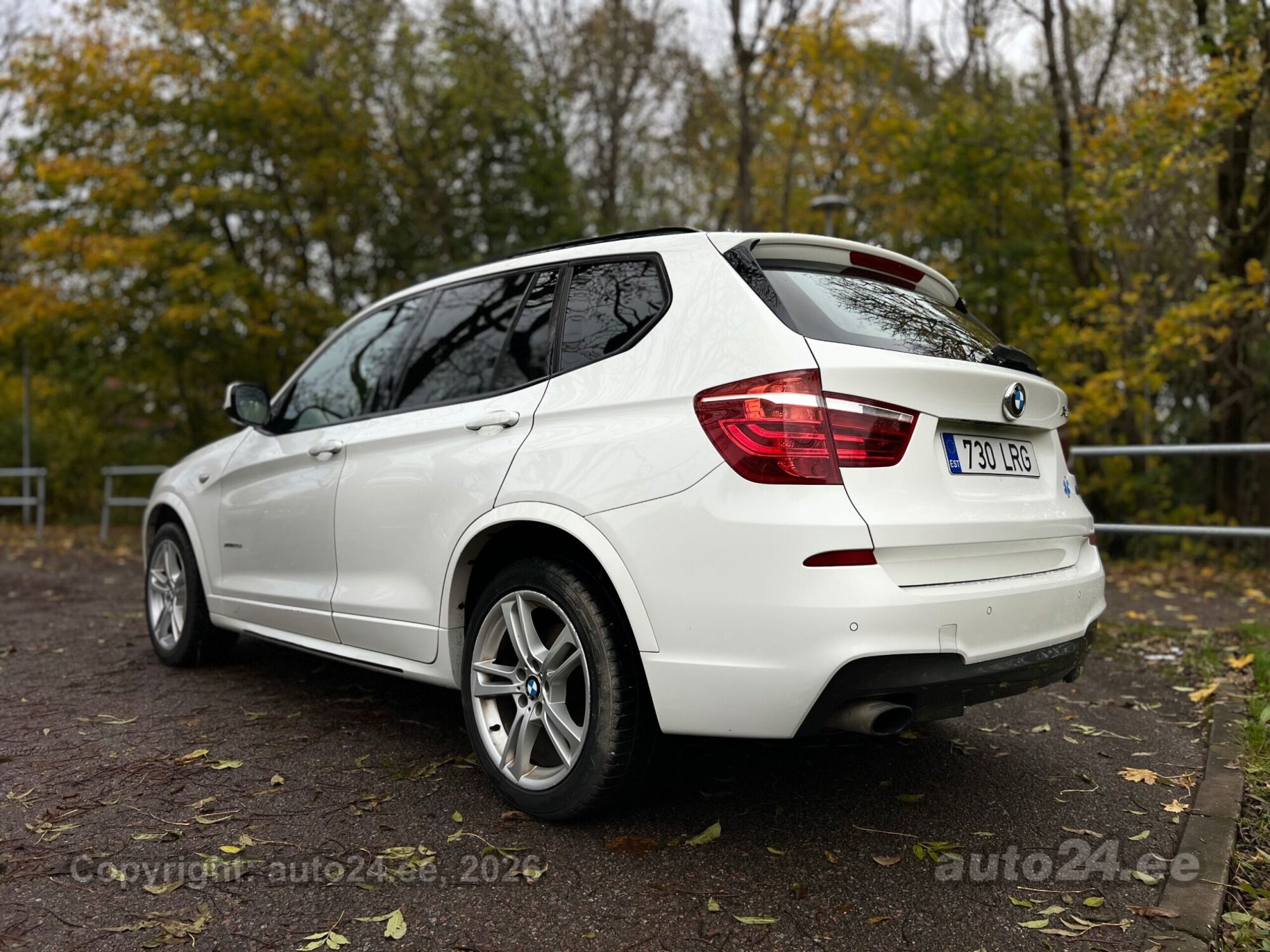 BMW X3 2013 — салон