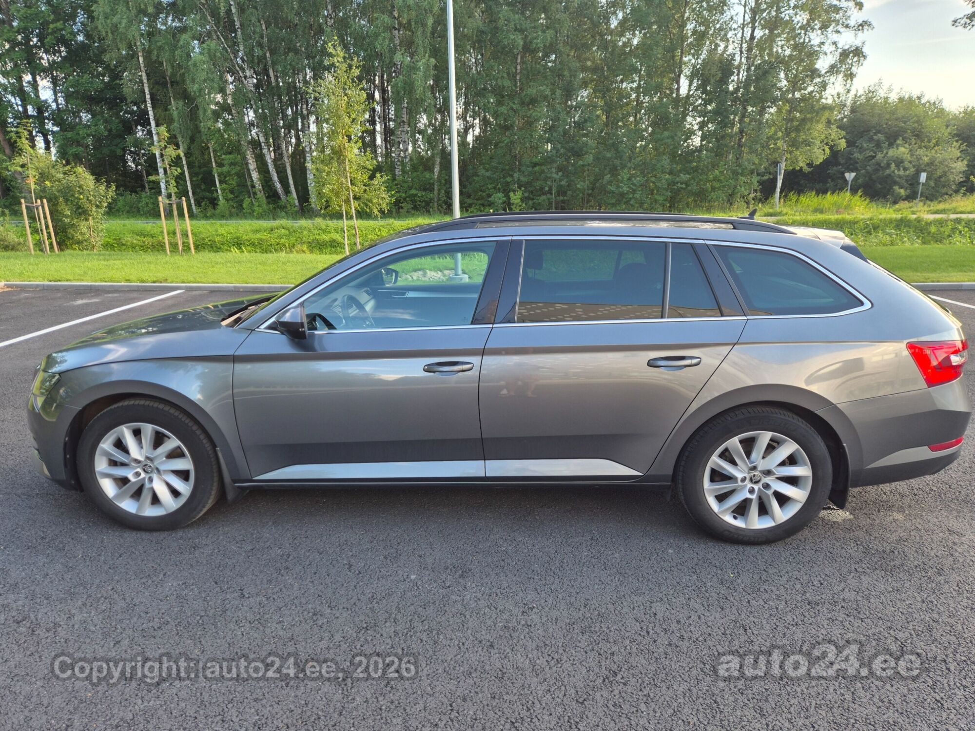 Skoda Superb 1.5 110kW 2022, kuva 6/10
