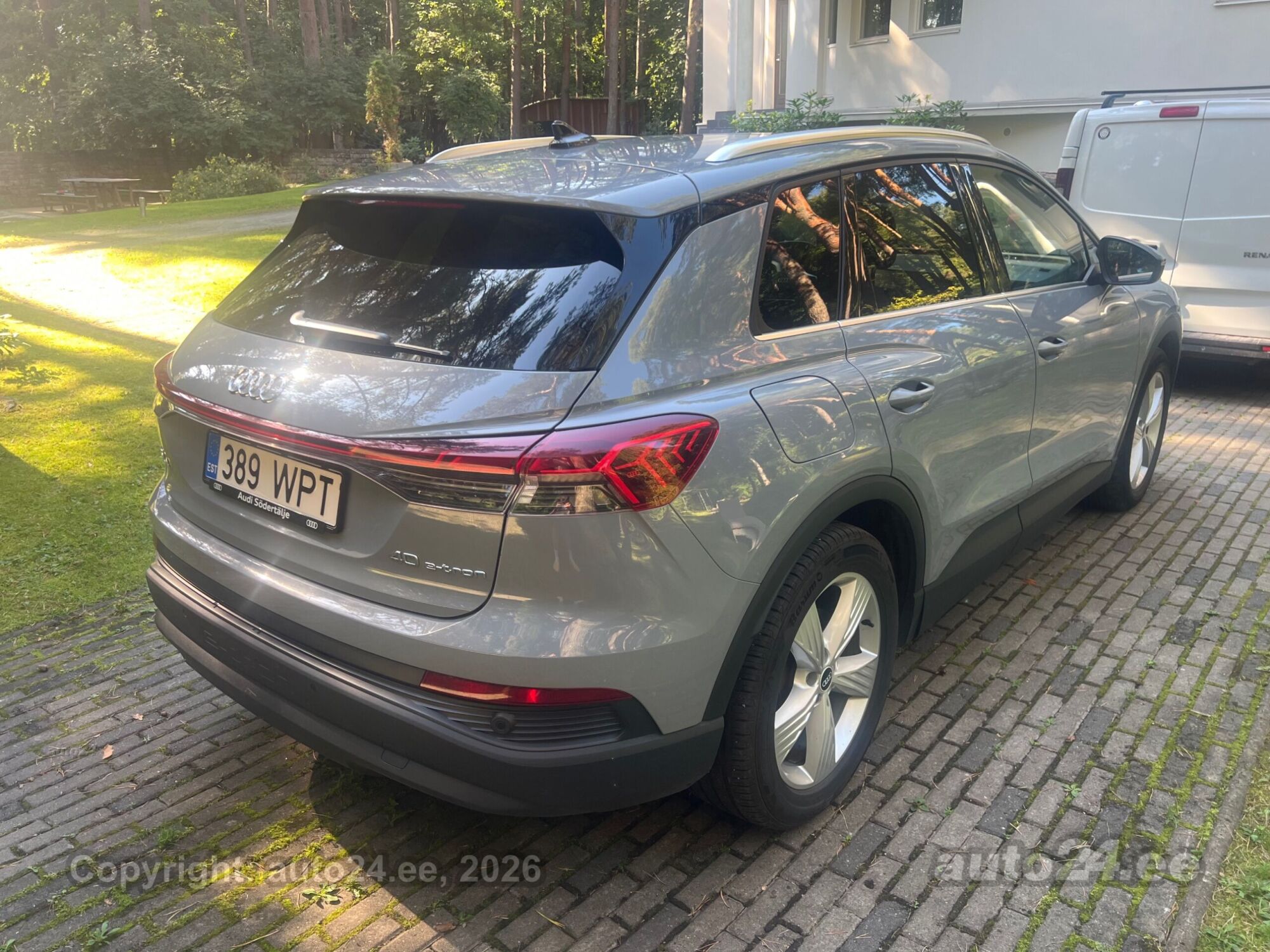 Audi Q4 e-tron 2021, photo 6/10