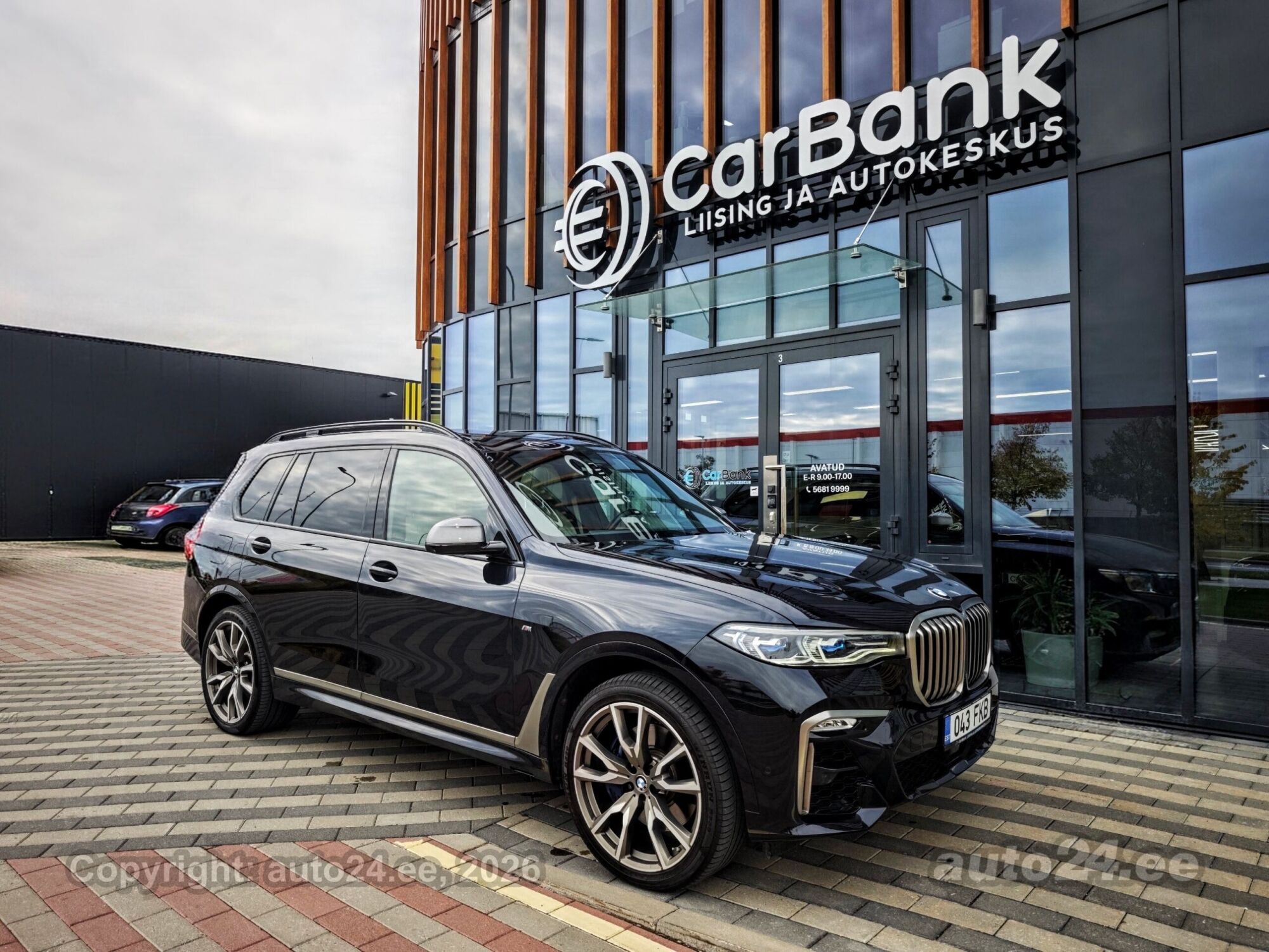 BMW X7