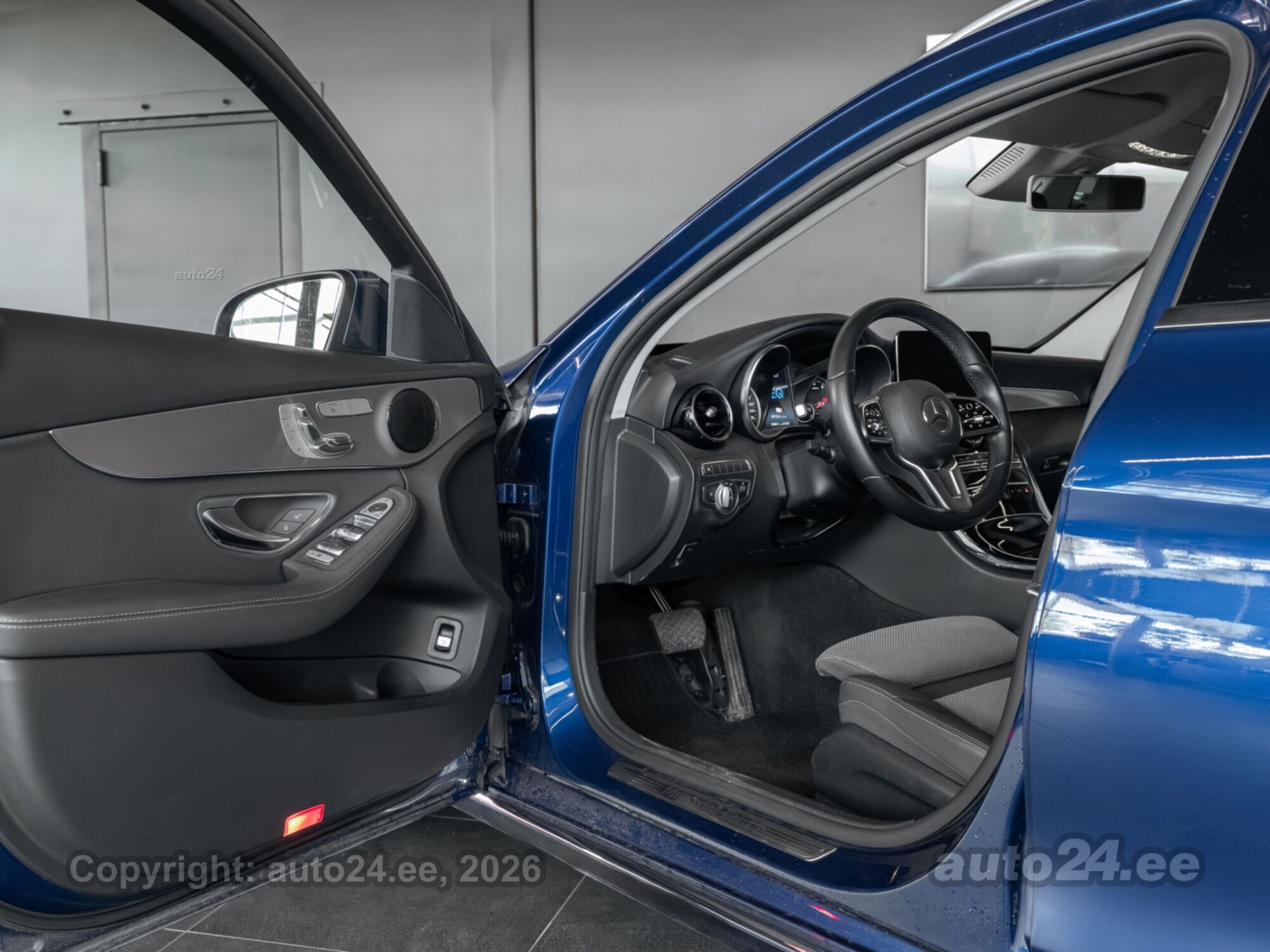 Mercedes-Benz C 300 - 7