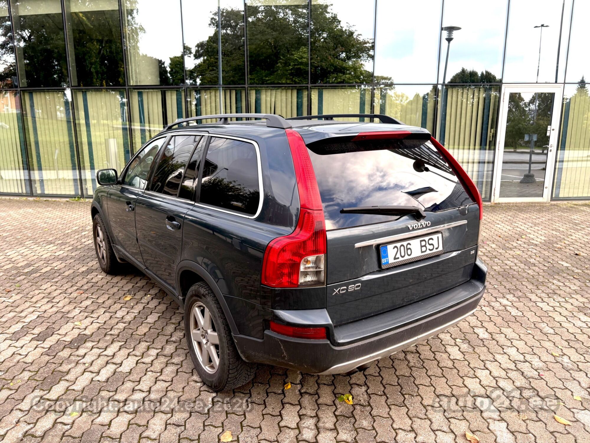 Volvo XC90 2006 — engine 3192 cm³ (175 kW)
