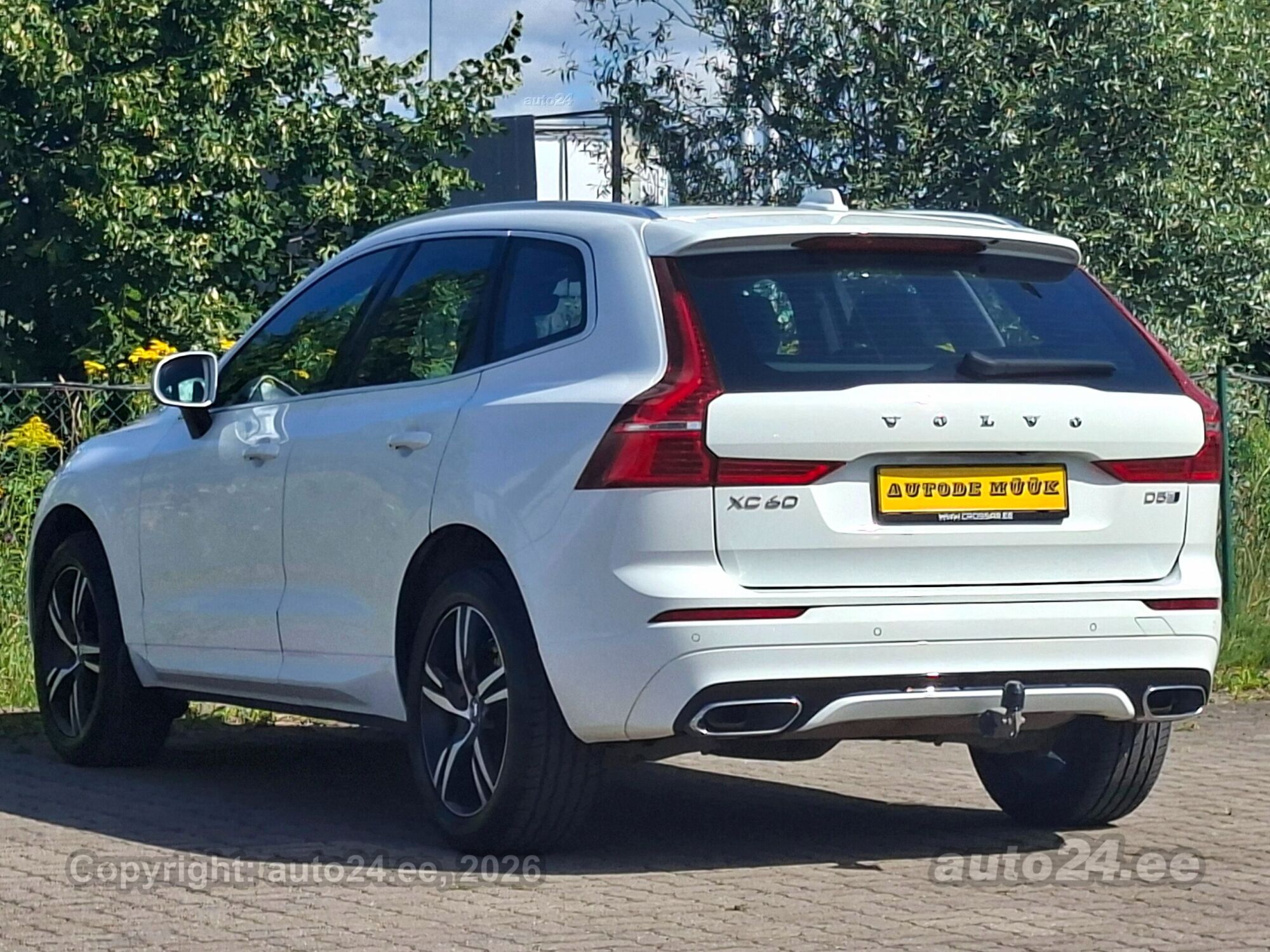 Volvo XC60 R-Line 2.0 173kW 2018, photo 3/10