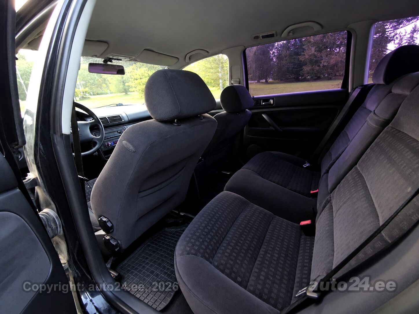 Volkswagen Passat - 6