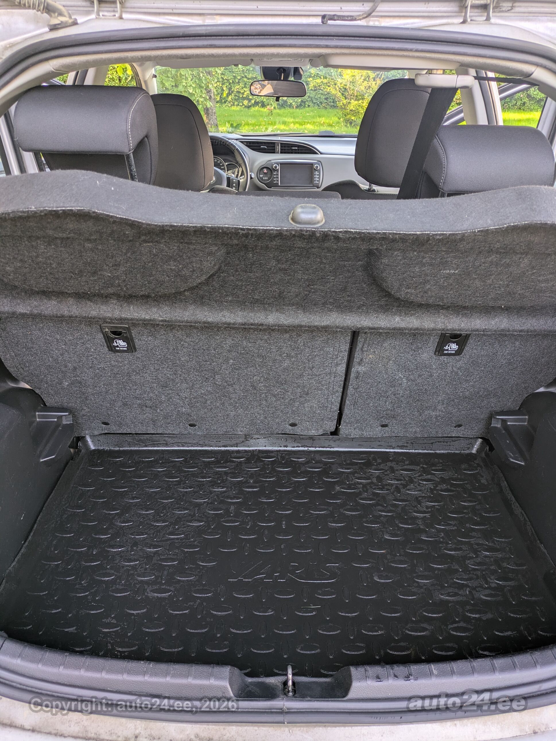 Toyota Yaris - 11