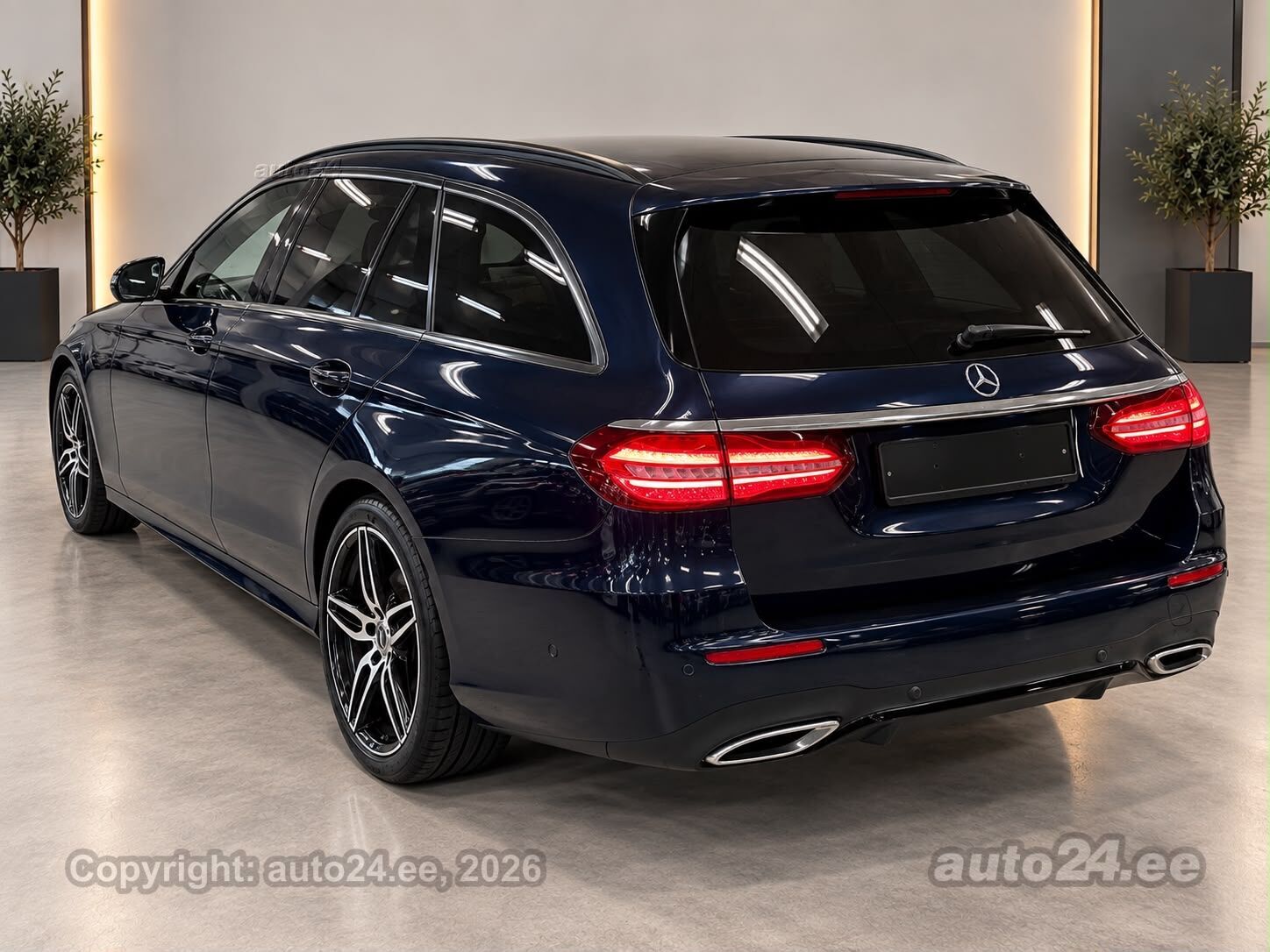 Mercedes-Benz E 350 - 4
