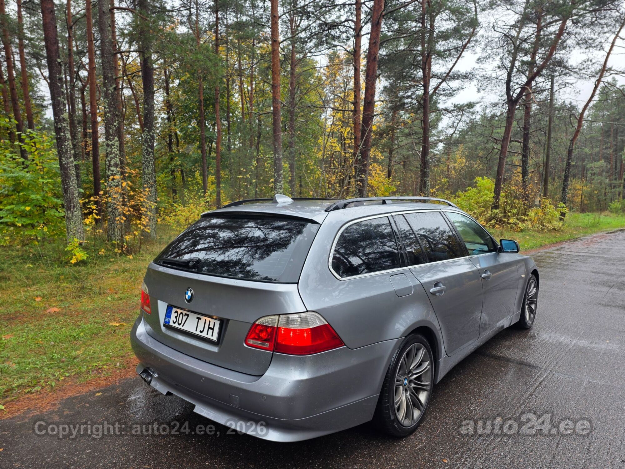 BMW 5 Series 2006 — photo 11