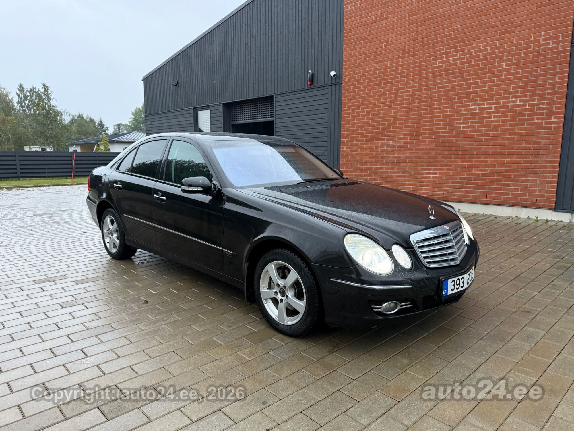 Mercedes-Benz E 220 - 3