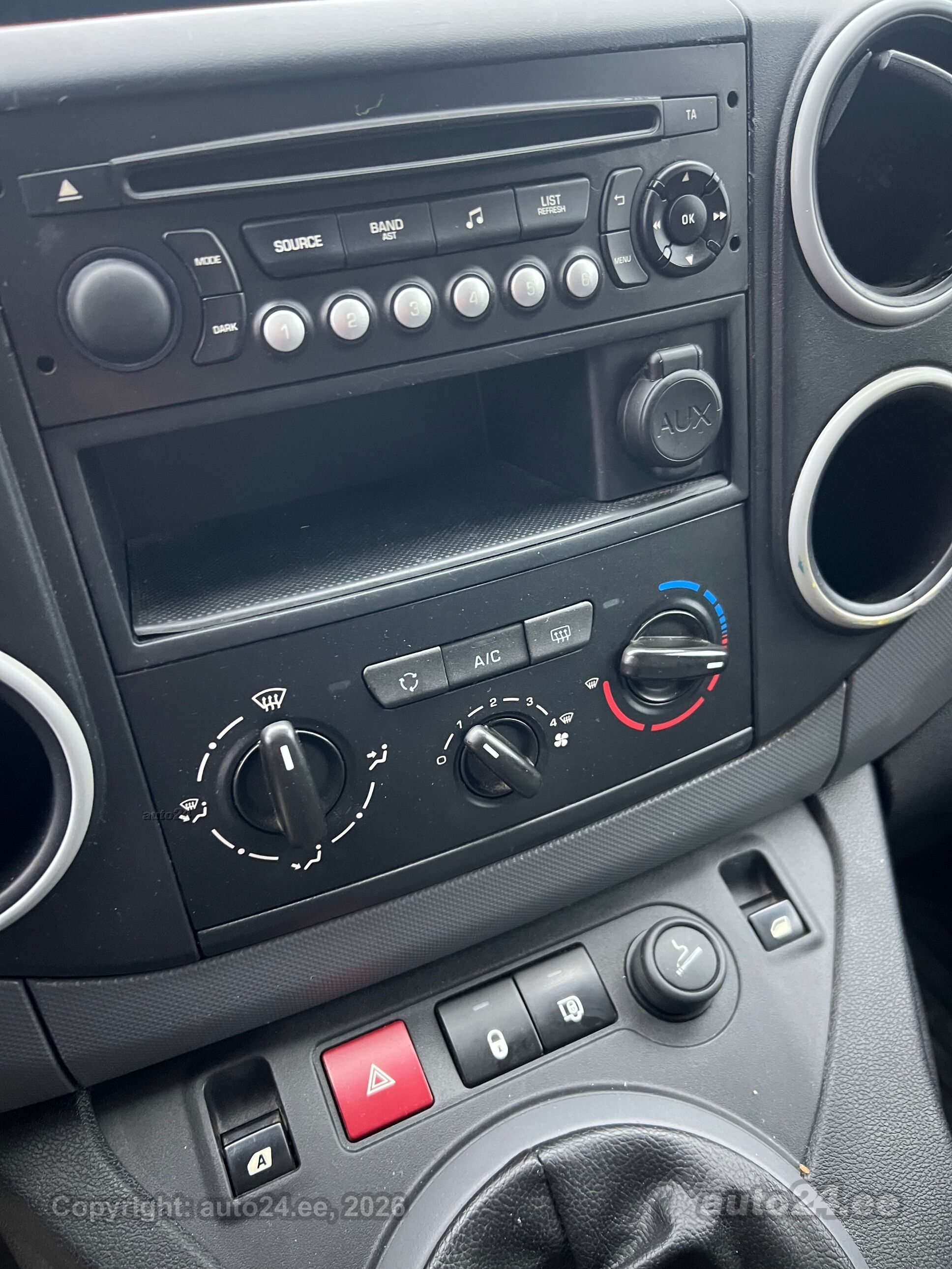 Peugeot Partner 2015 — photo 20