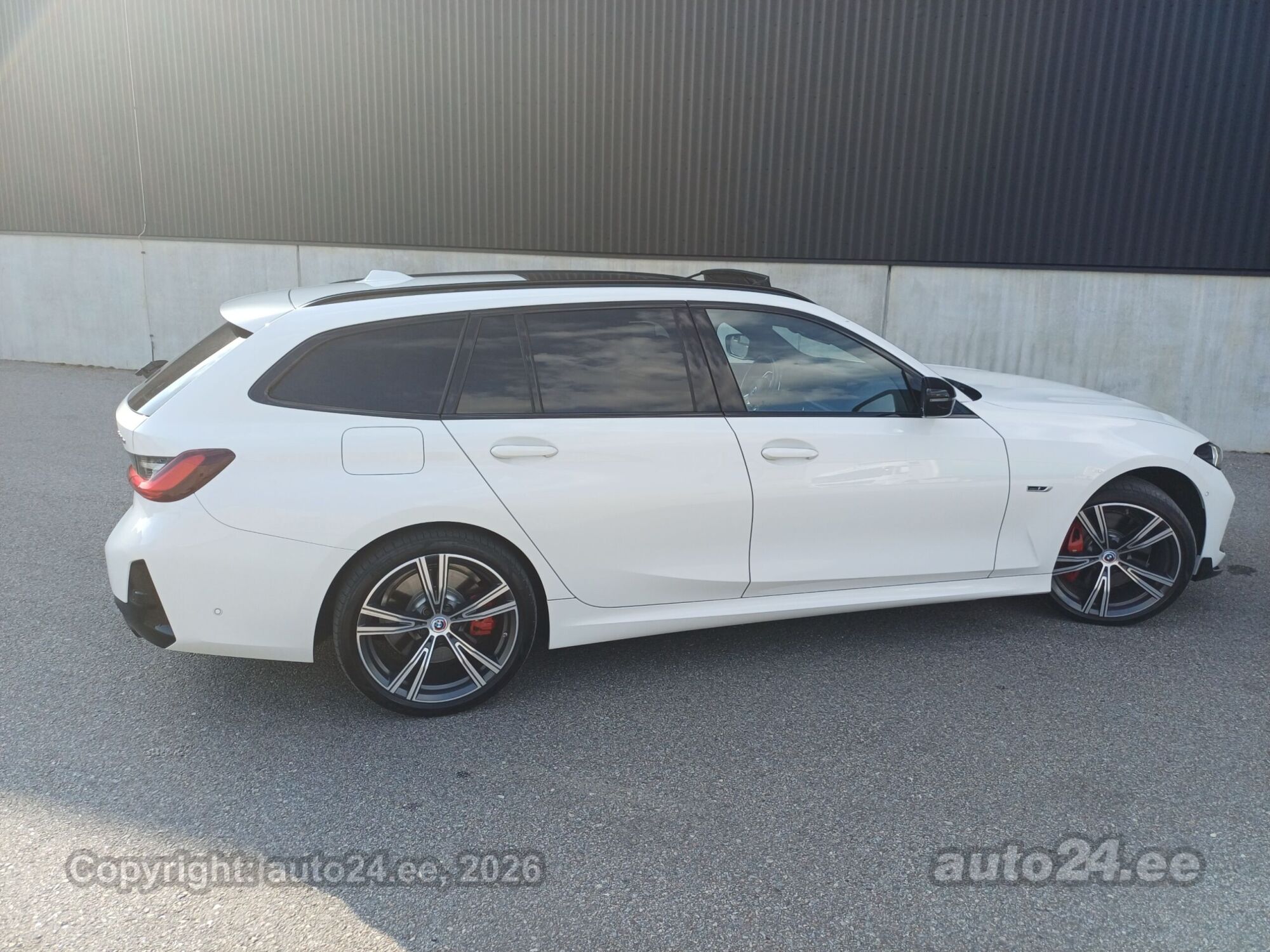 BMW 3-sarja 2022, kuva 5/10