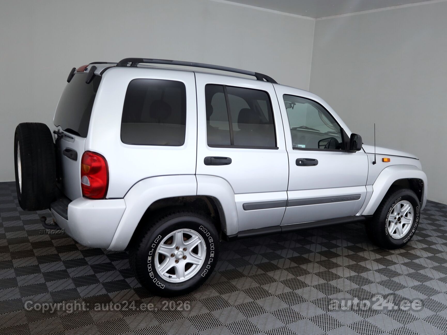 Jeep Cherokee Liberty LPG ATM 3.7 155kW 2002, kuva 3/9
