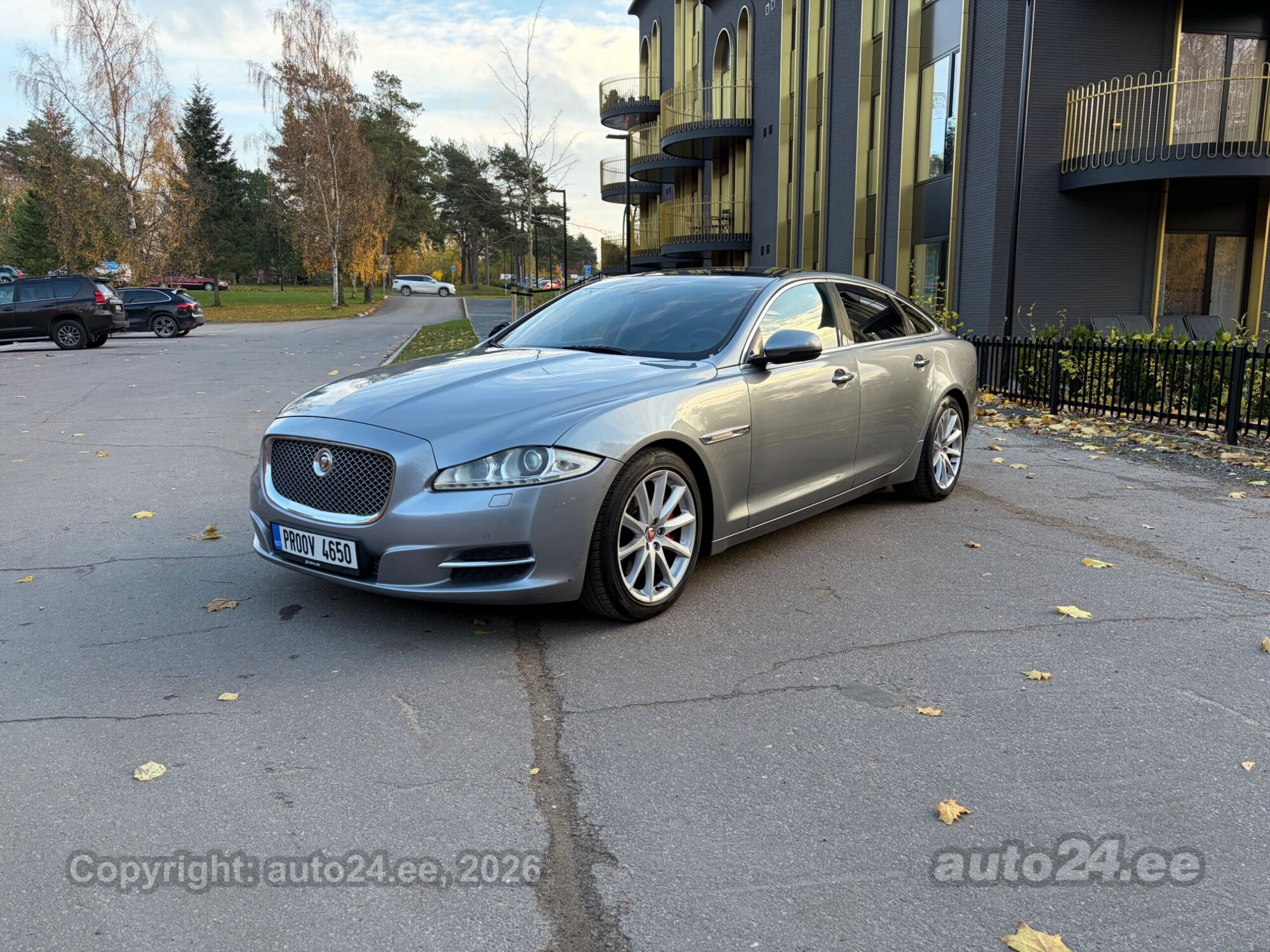 Jaguar XJ