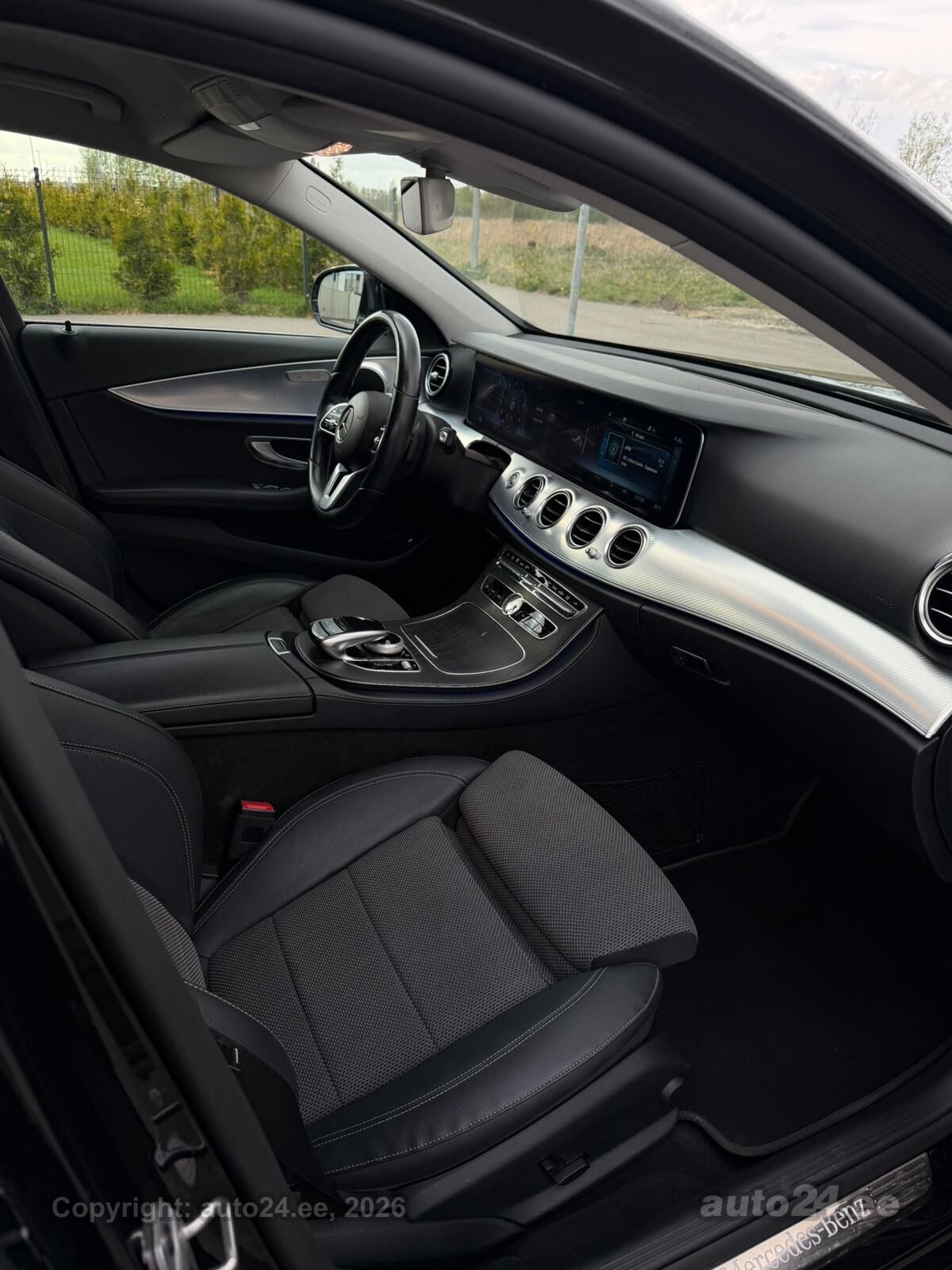 Mercedes-Benz E 200 - 10