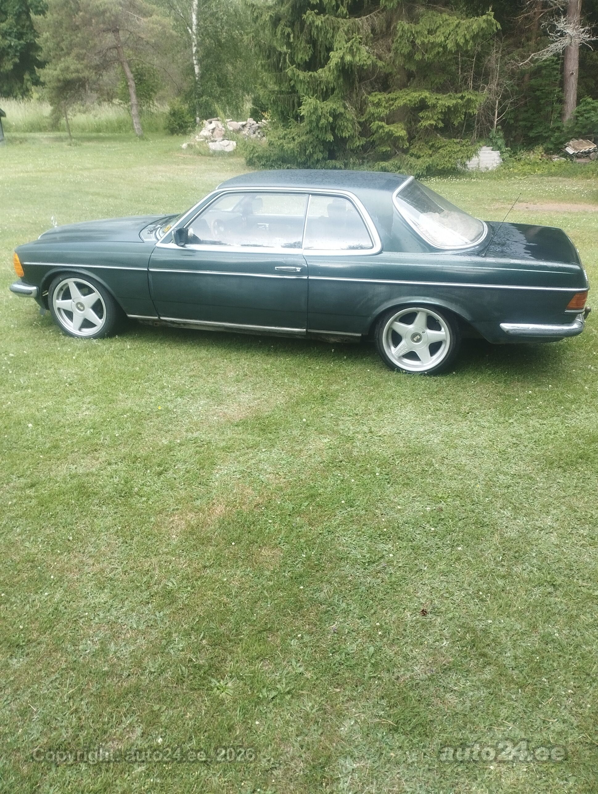 Mercedes-Benz 230 2.4 53kW 1979, kuva 4/9