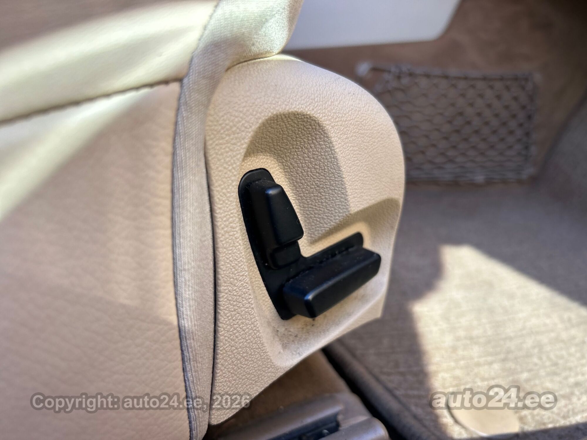 Mercedes-Benz E-Class 2006 — photo 22