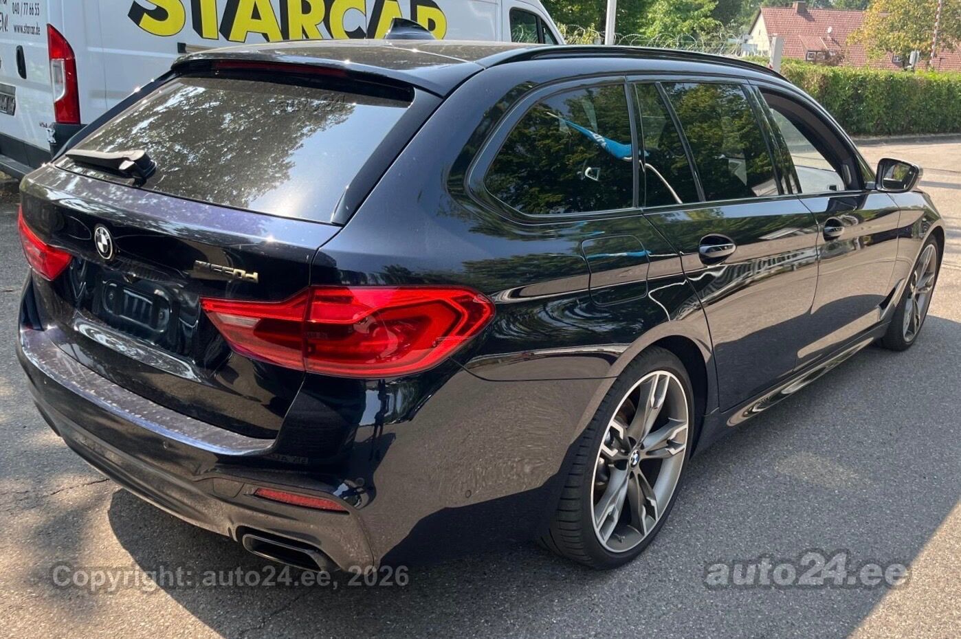 BMW M550 - 11