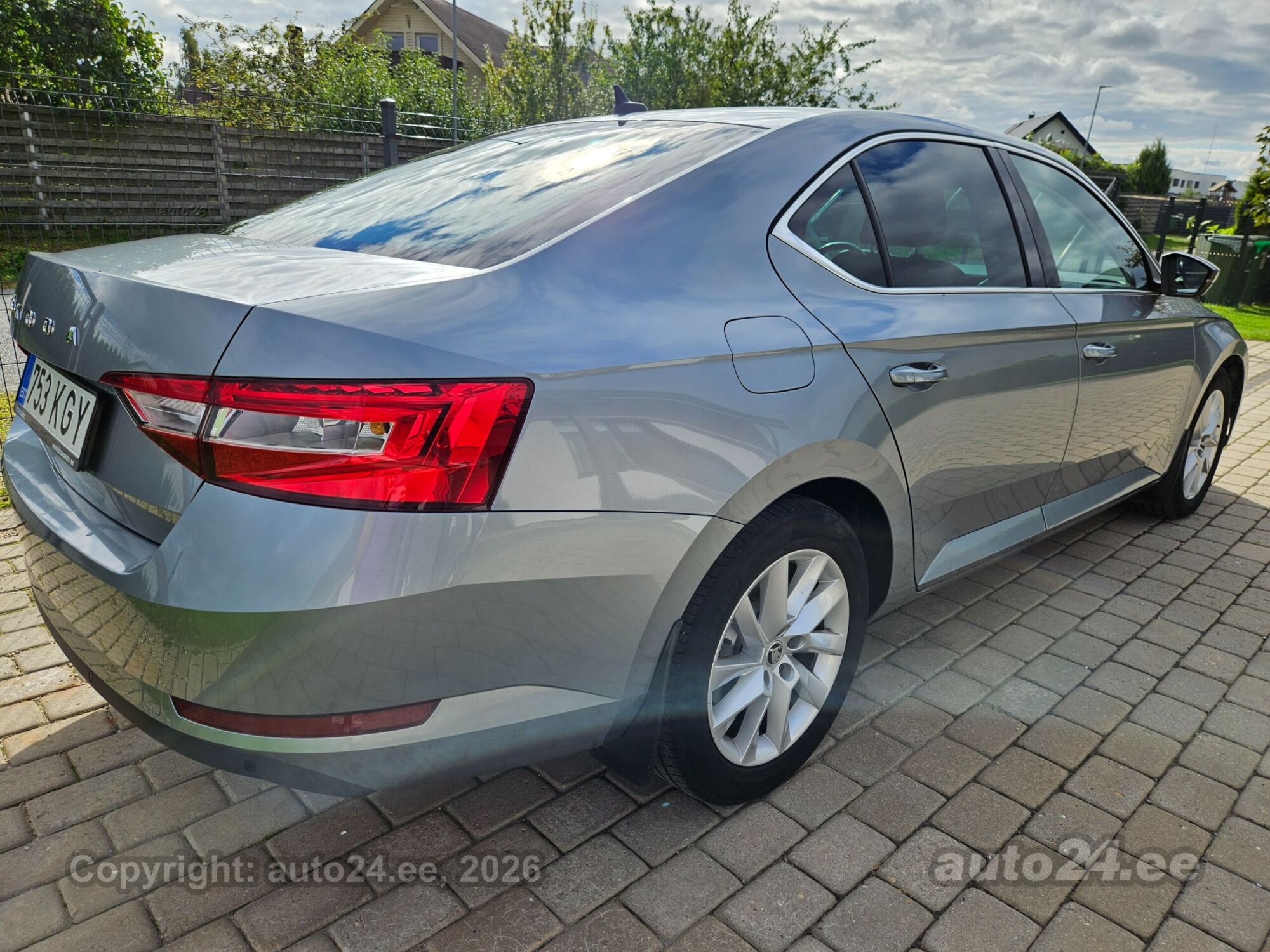Škoda Superb - 2