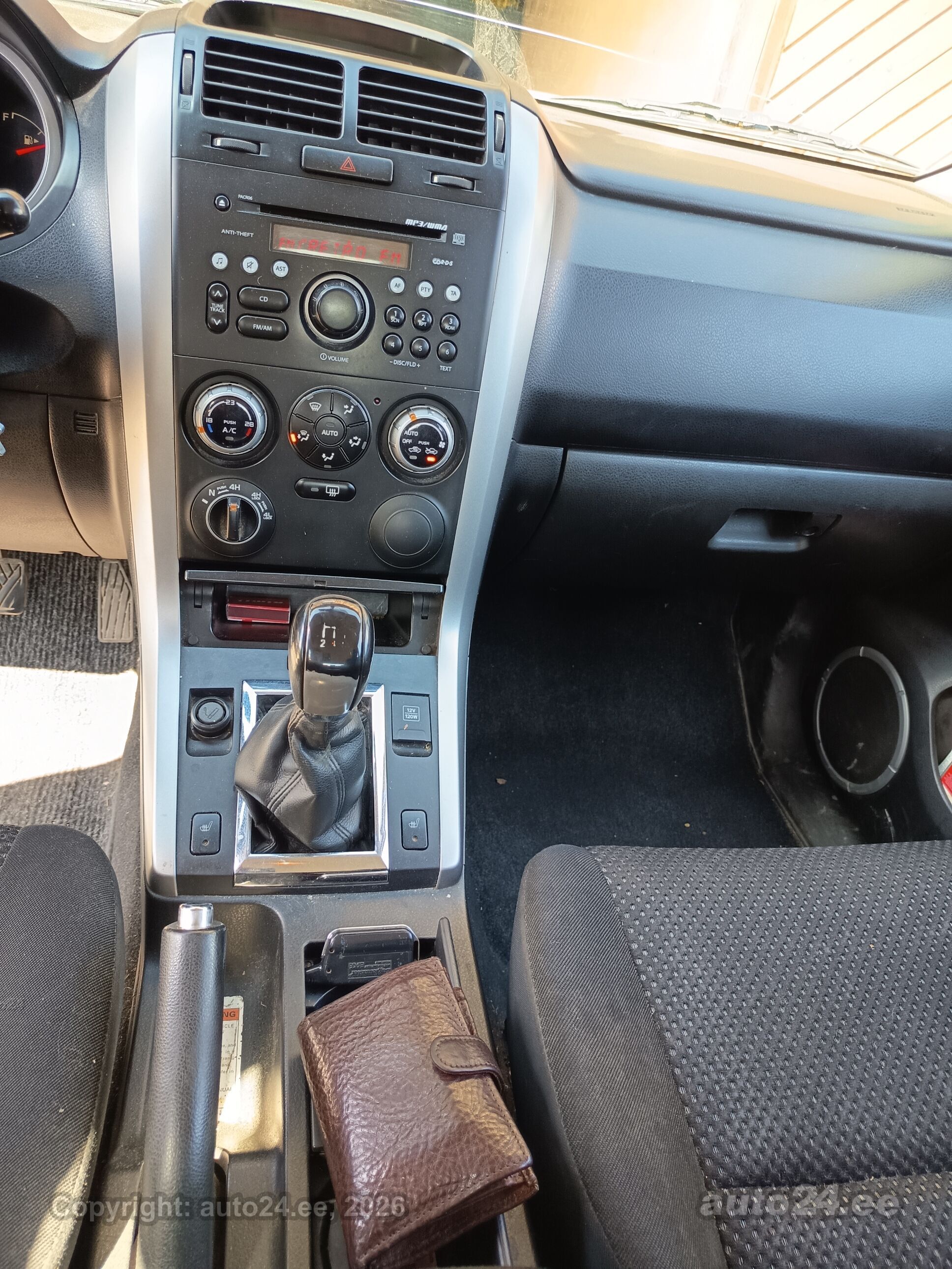 Suzuki Grand Vitara 2.0 103kW 2007, kuva 6/10
