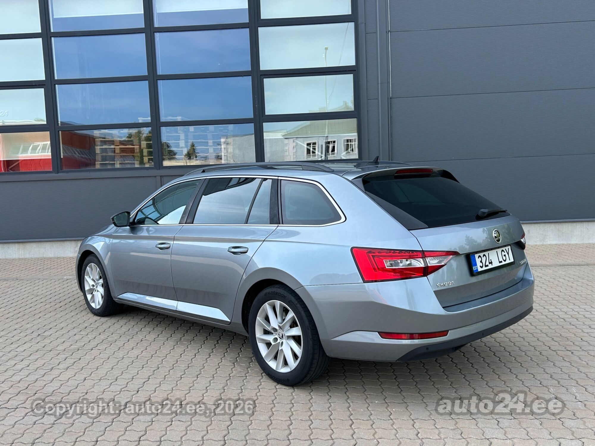 Skoda Superb 2.0 110kW 2016, kuva 5/10