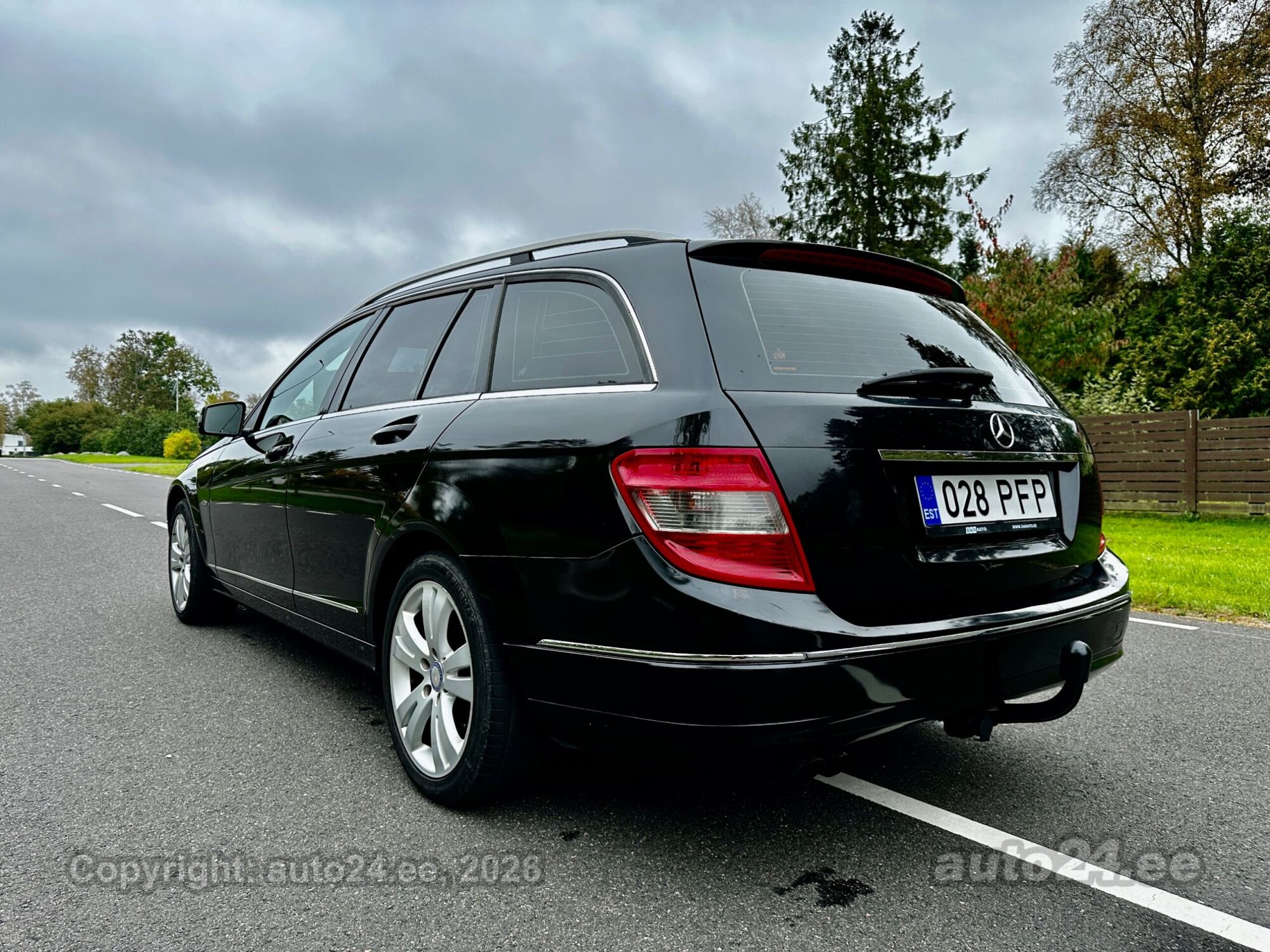 Mercedes-Benz C-Class 2009 — photo 5