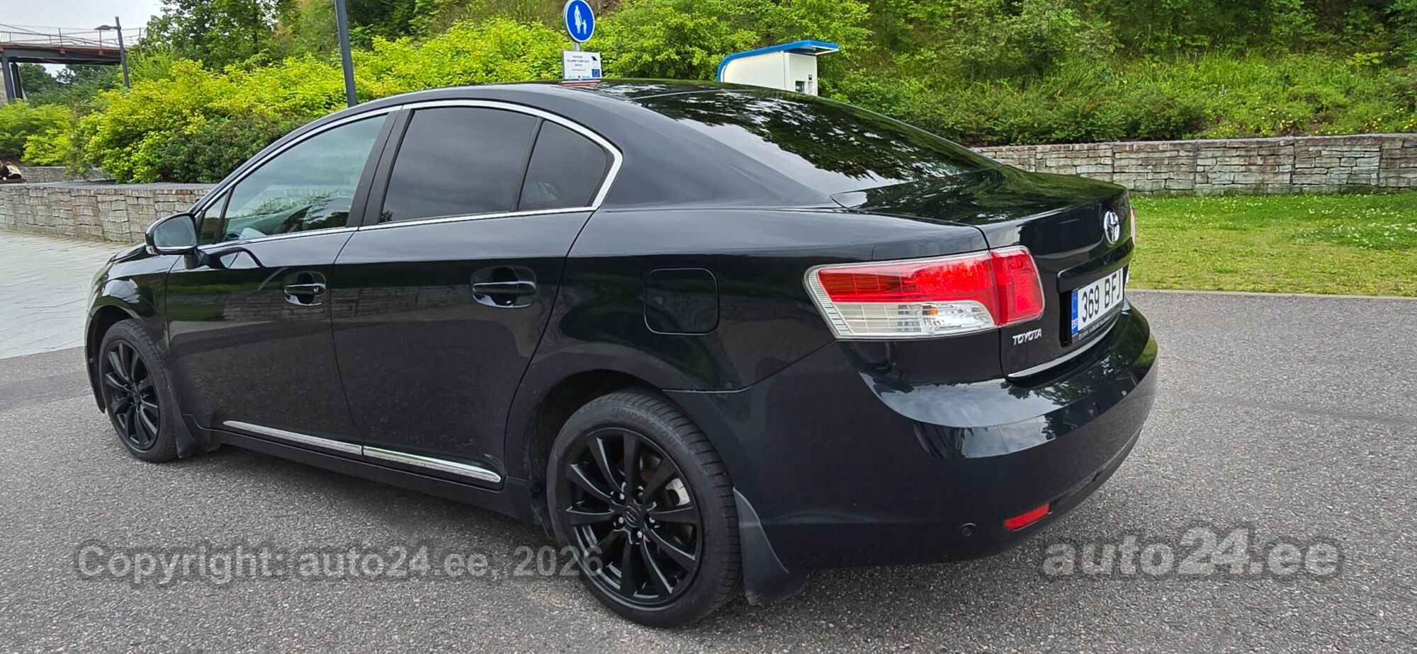 Toyota Avensis 1.8 108kW 2011, kuva 3/10