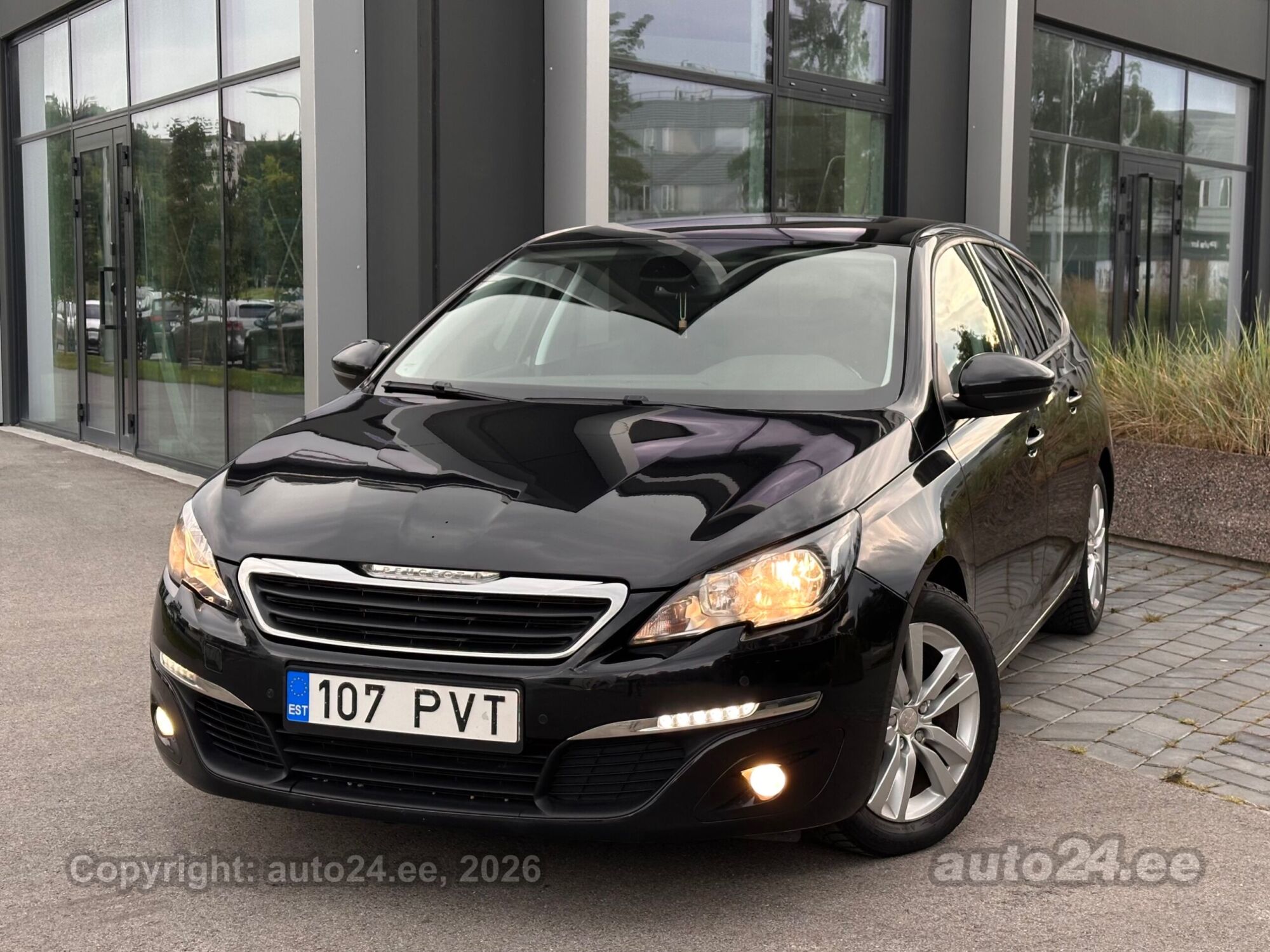 Peugeot 308 Black 1.6 88kW