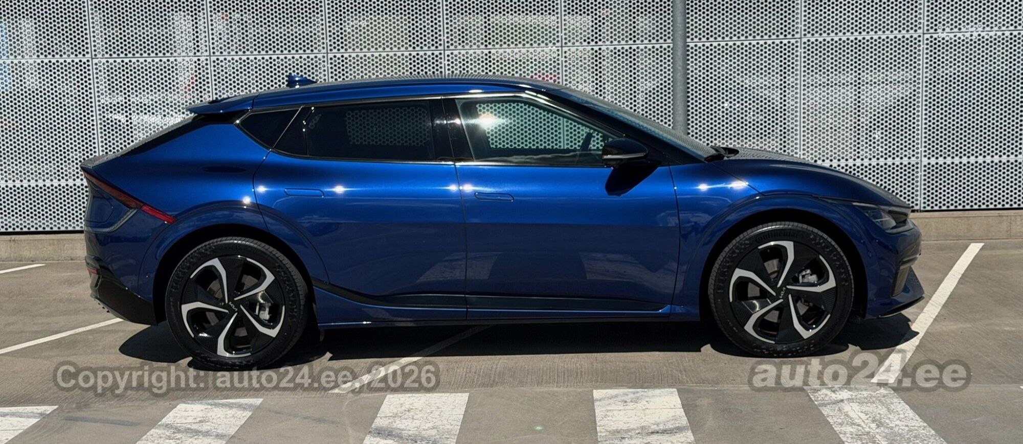 Kia EV6 2022, photo 4/10