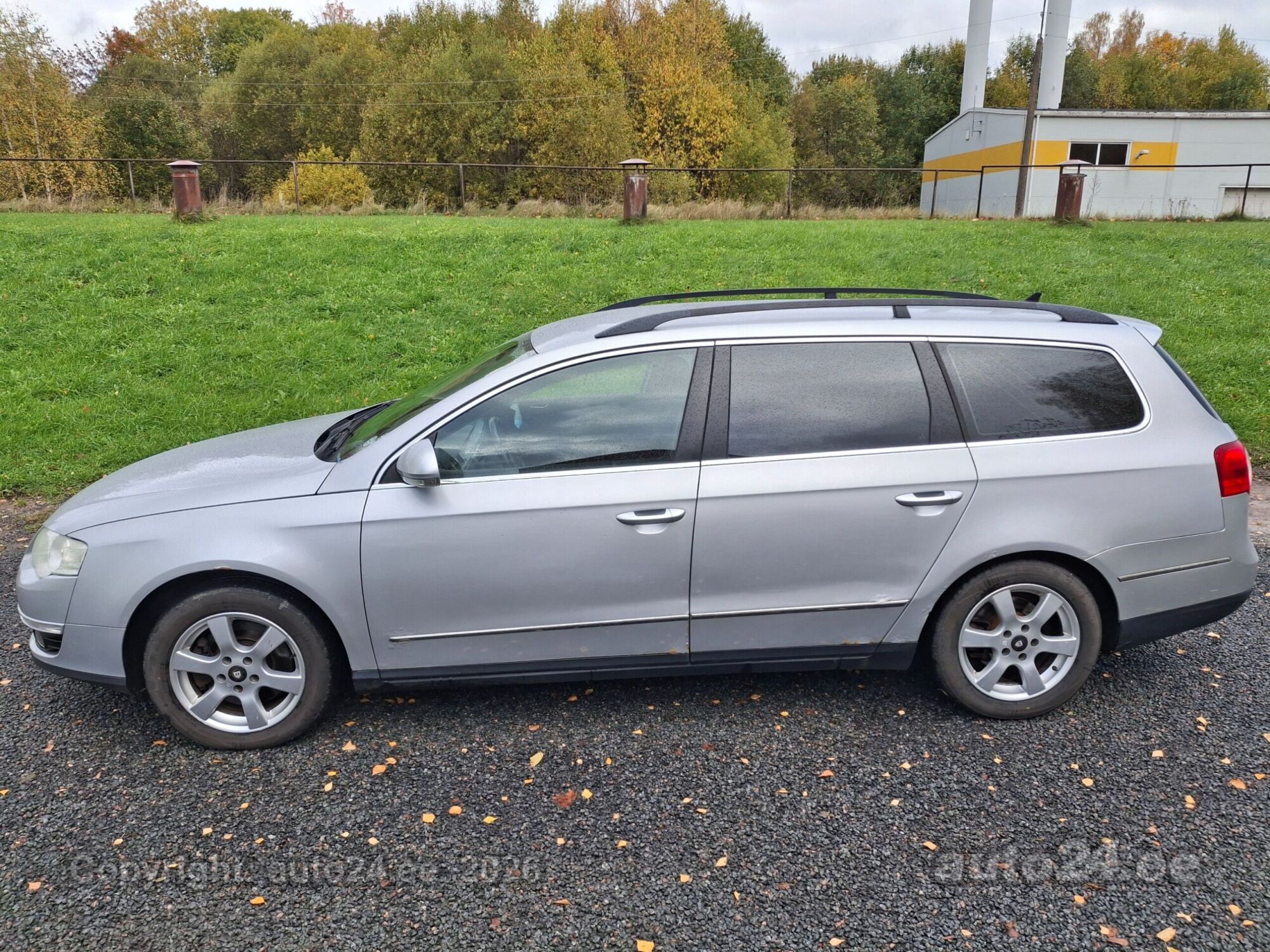 Volkswagen Passat 2009 — вигляд ззаду
