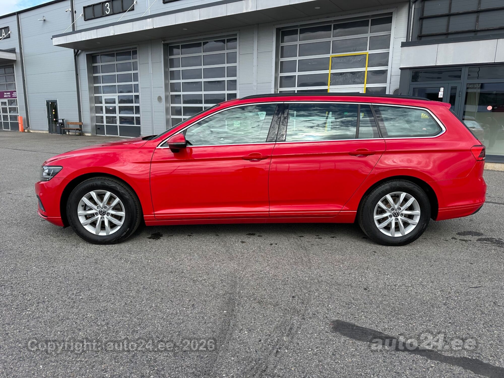 Volkswagen Passat - 8
