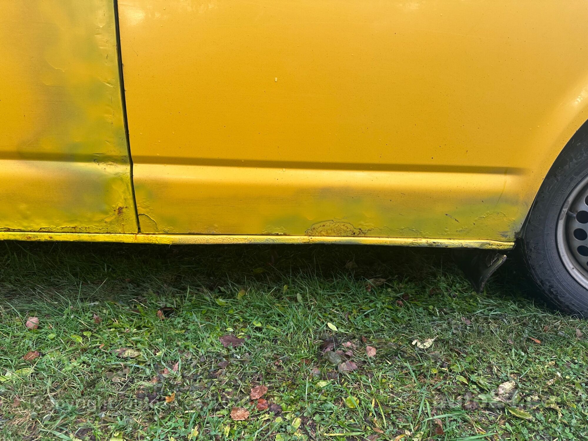 Volkswagen Transporter 2012 — photo 13