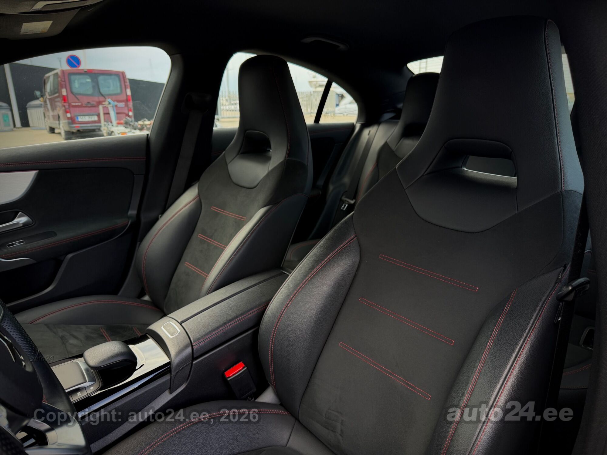 Mercedes-Benz CLA 220 - 10