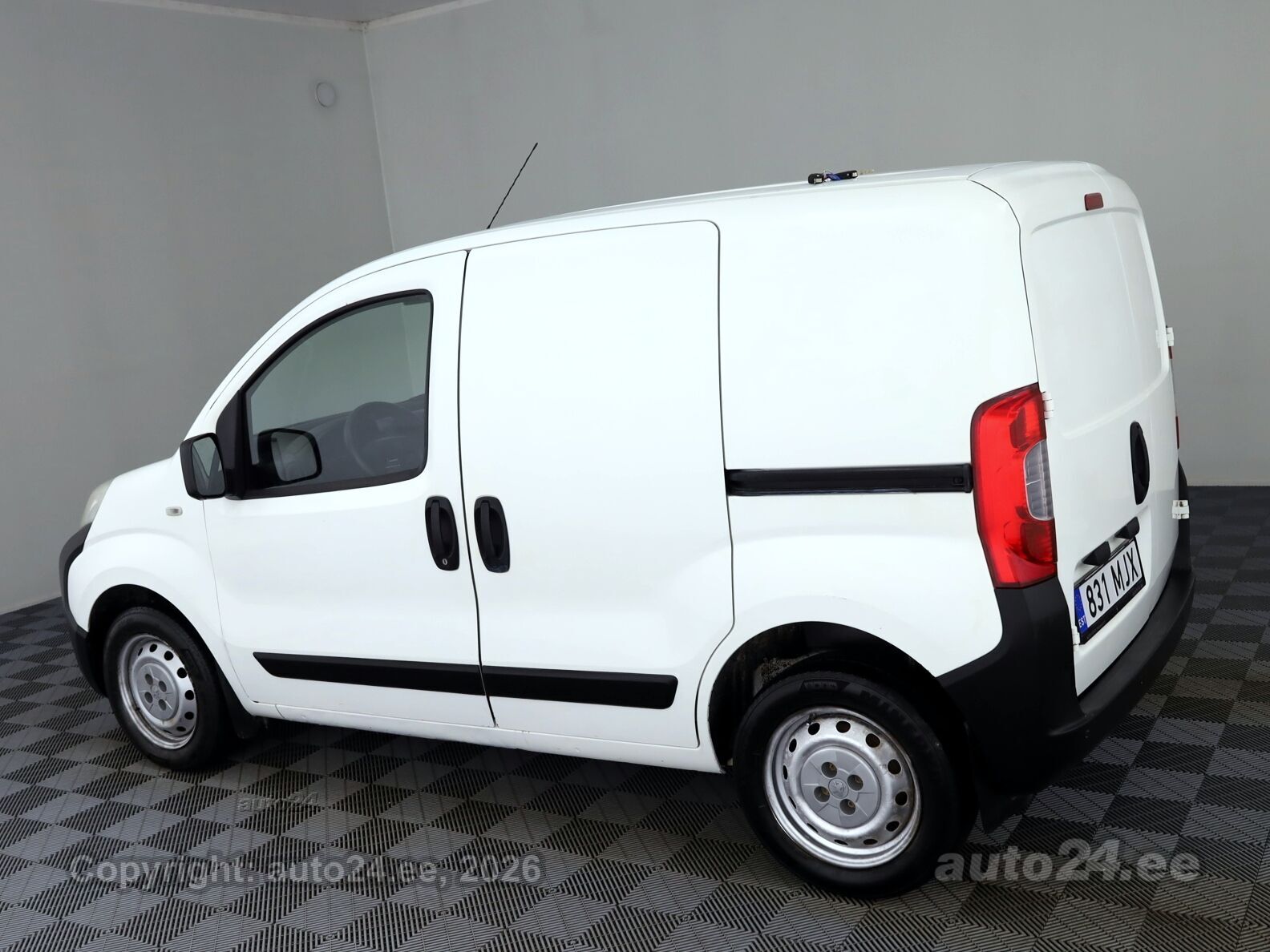 Peugeot Bipper 2015 — engine 1248 cm³ (55 kW)