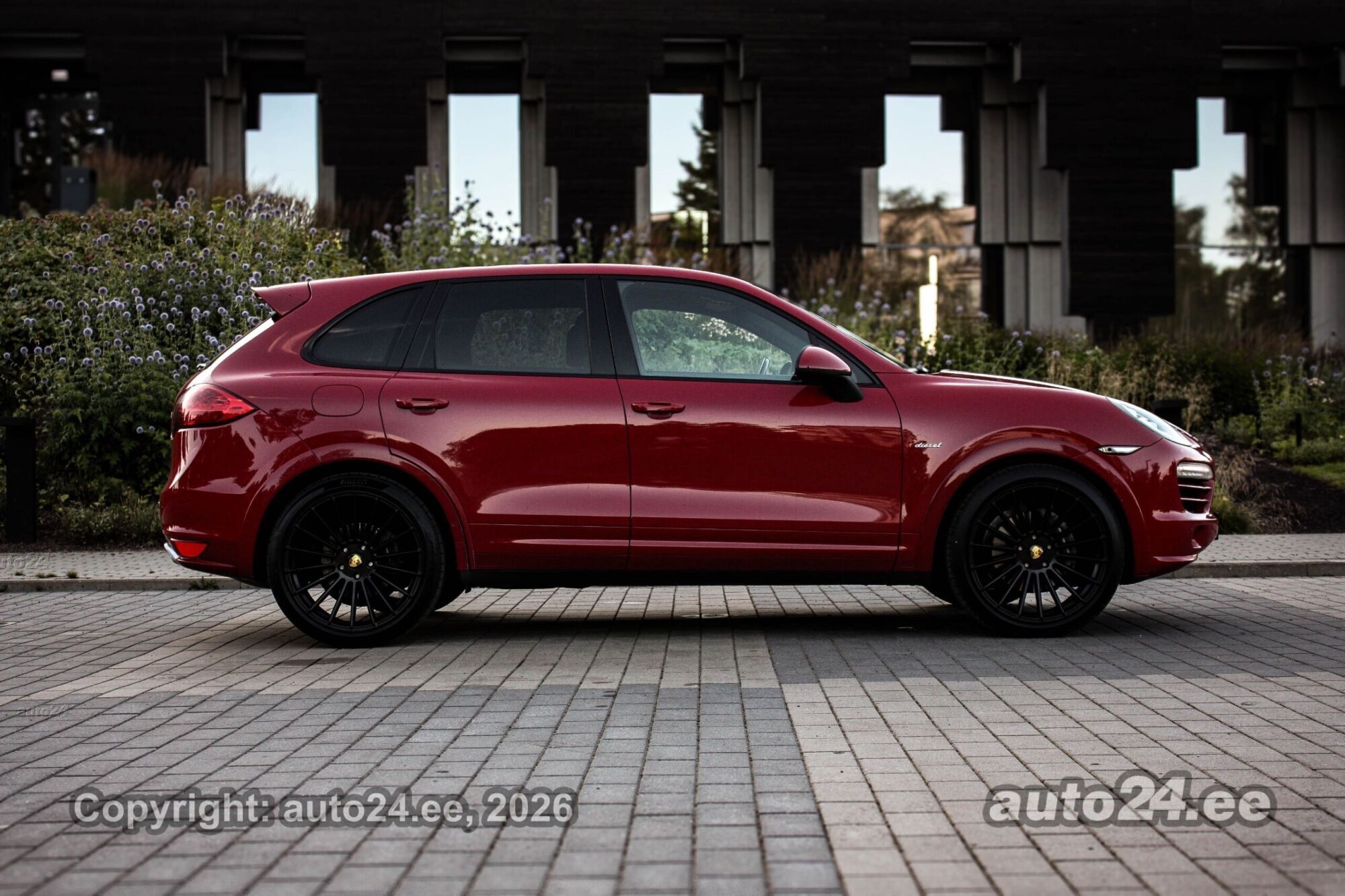 Porsche Cayenne - 4