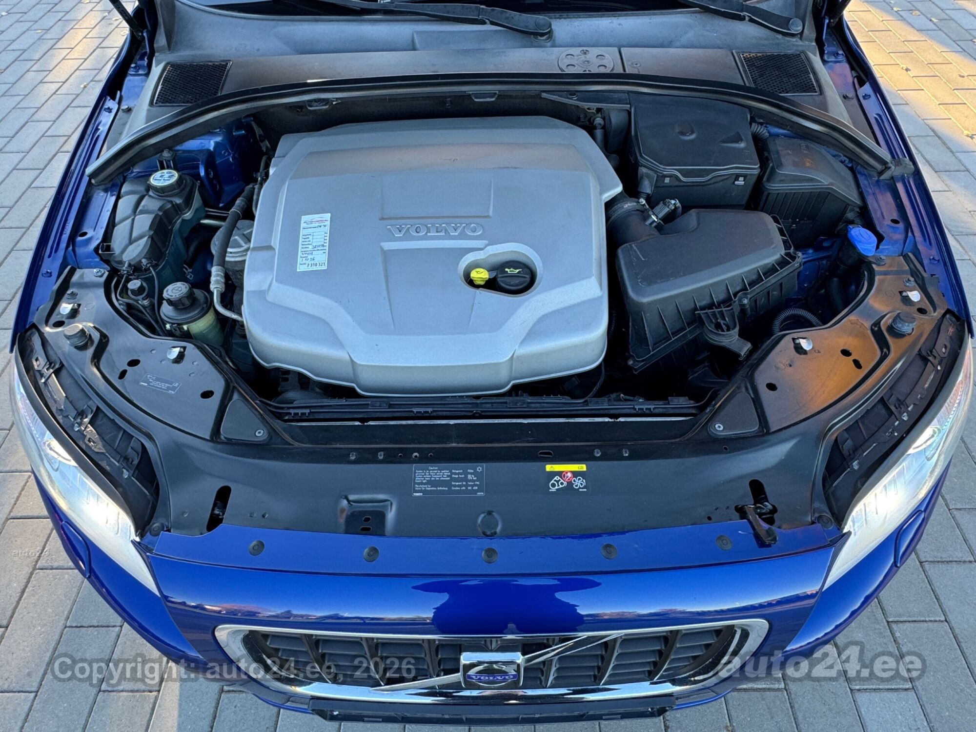 Volvo V70 2008 — photo 17