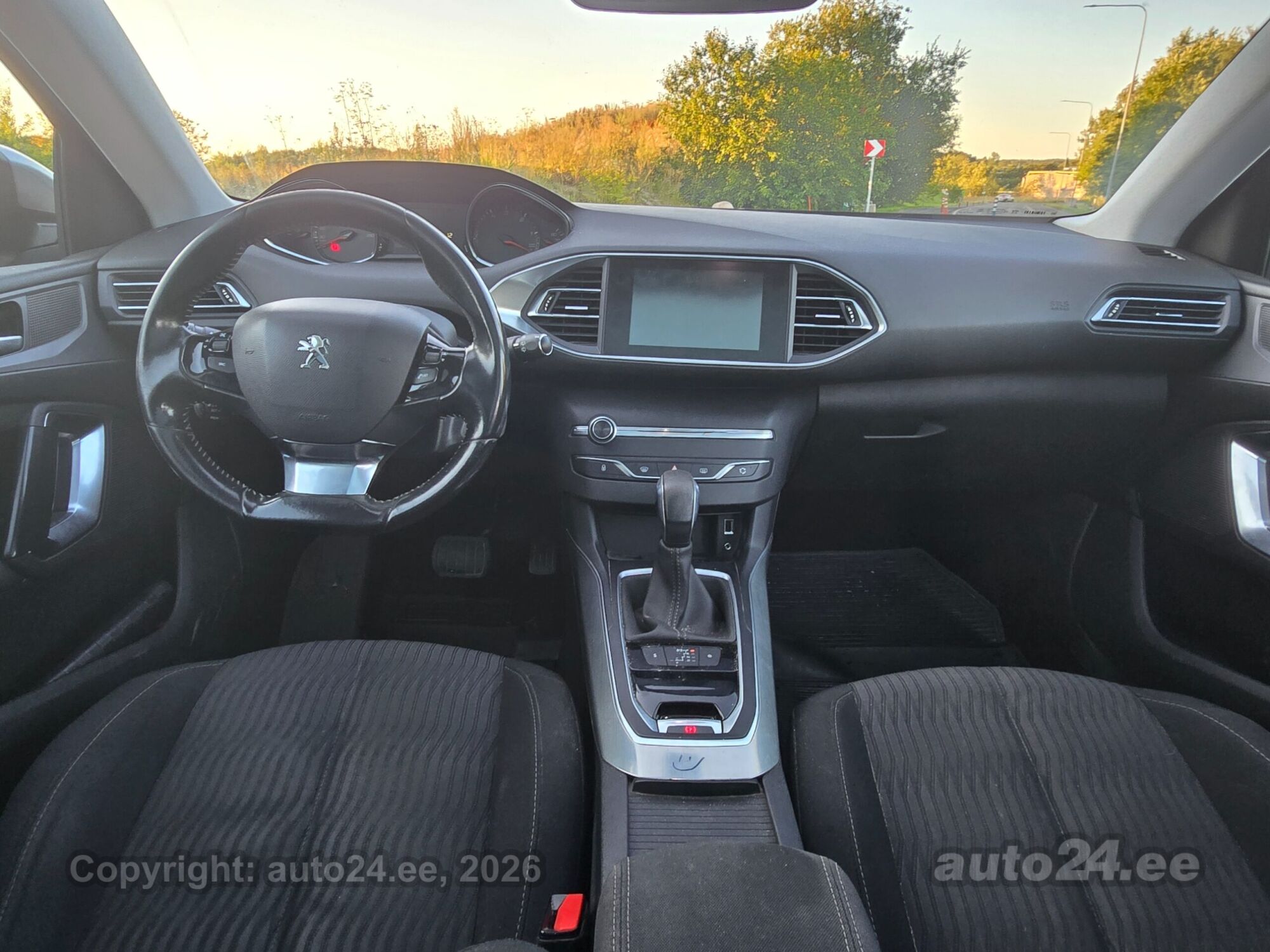 Peugeot 308 2.0 110kW 2015, photo 7/10