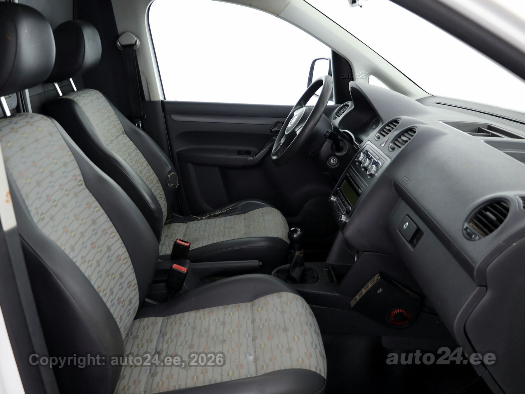 Volkswagen Caddy 2010 — photo 6