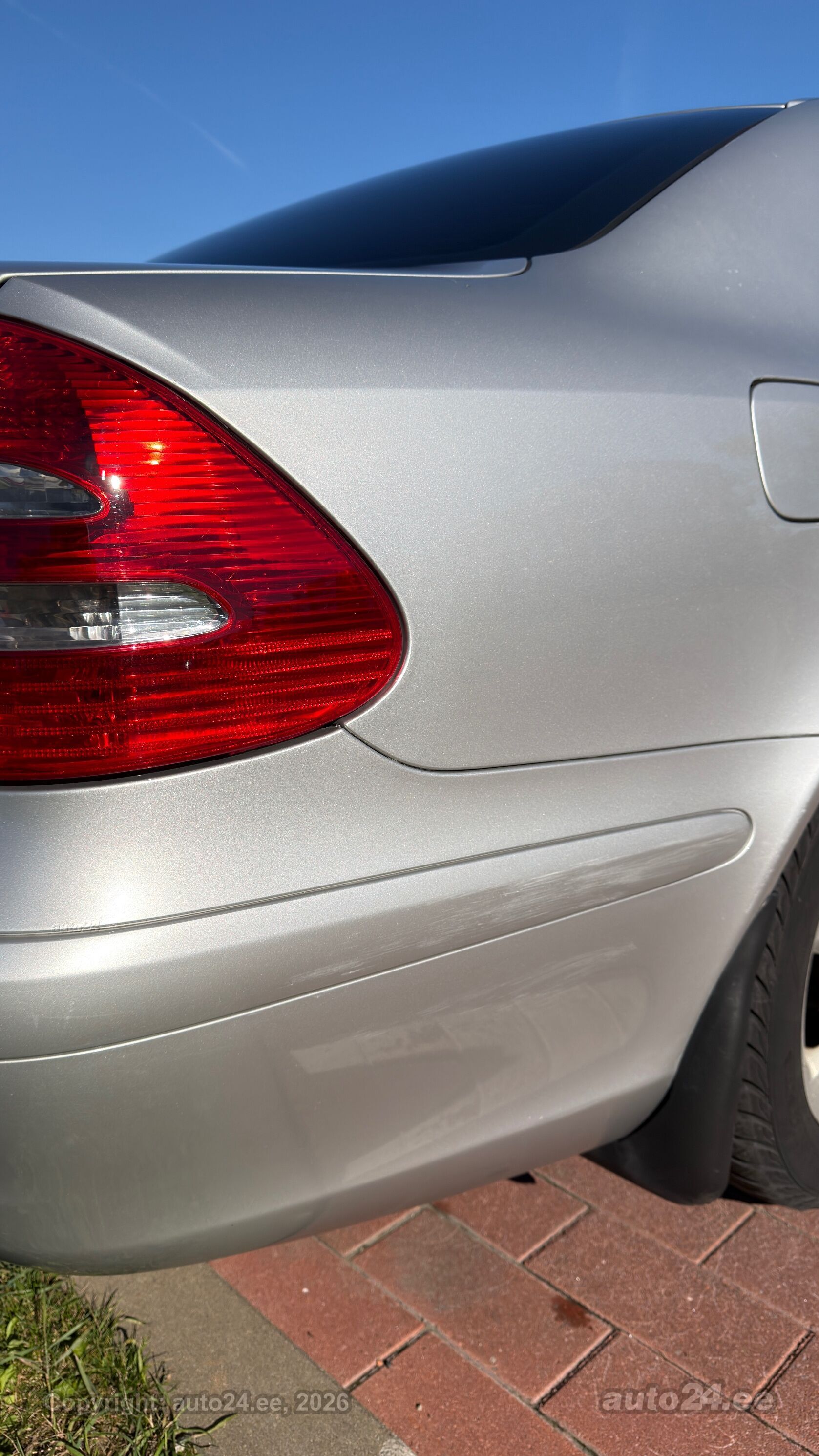 Mercedes-Benz E 200 - 5