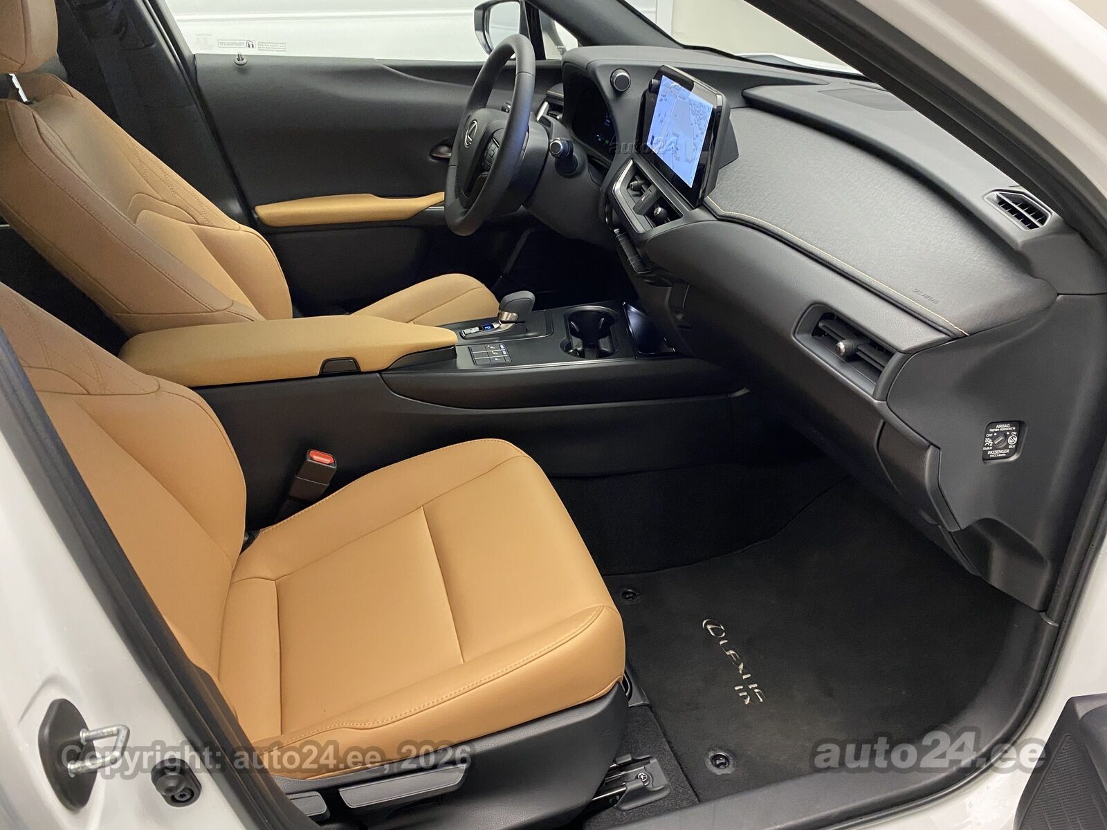 Lexus UX - 7