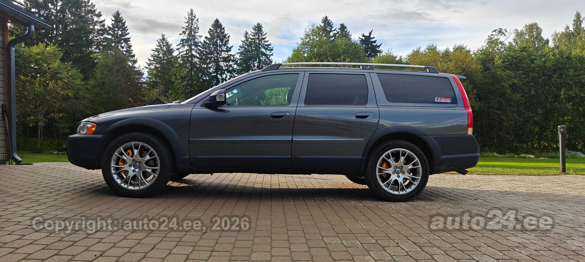 Volvo XC70 2.4 D5244T4 136kW 2007, kuva 7/10