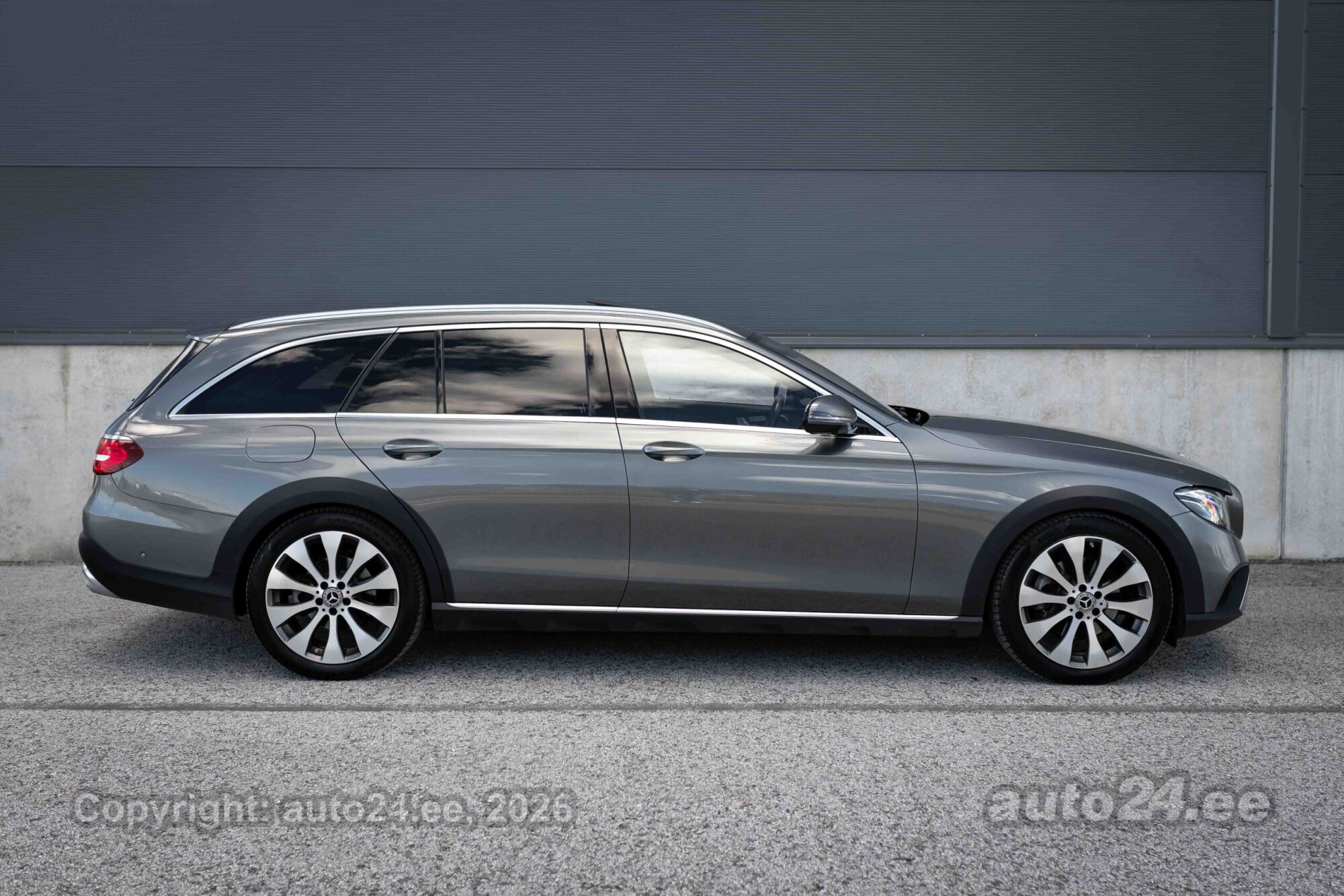 Mercedes-Benz E 220 - 9