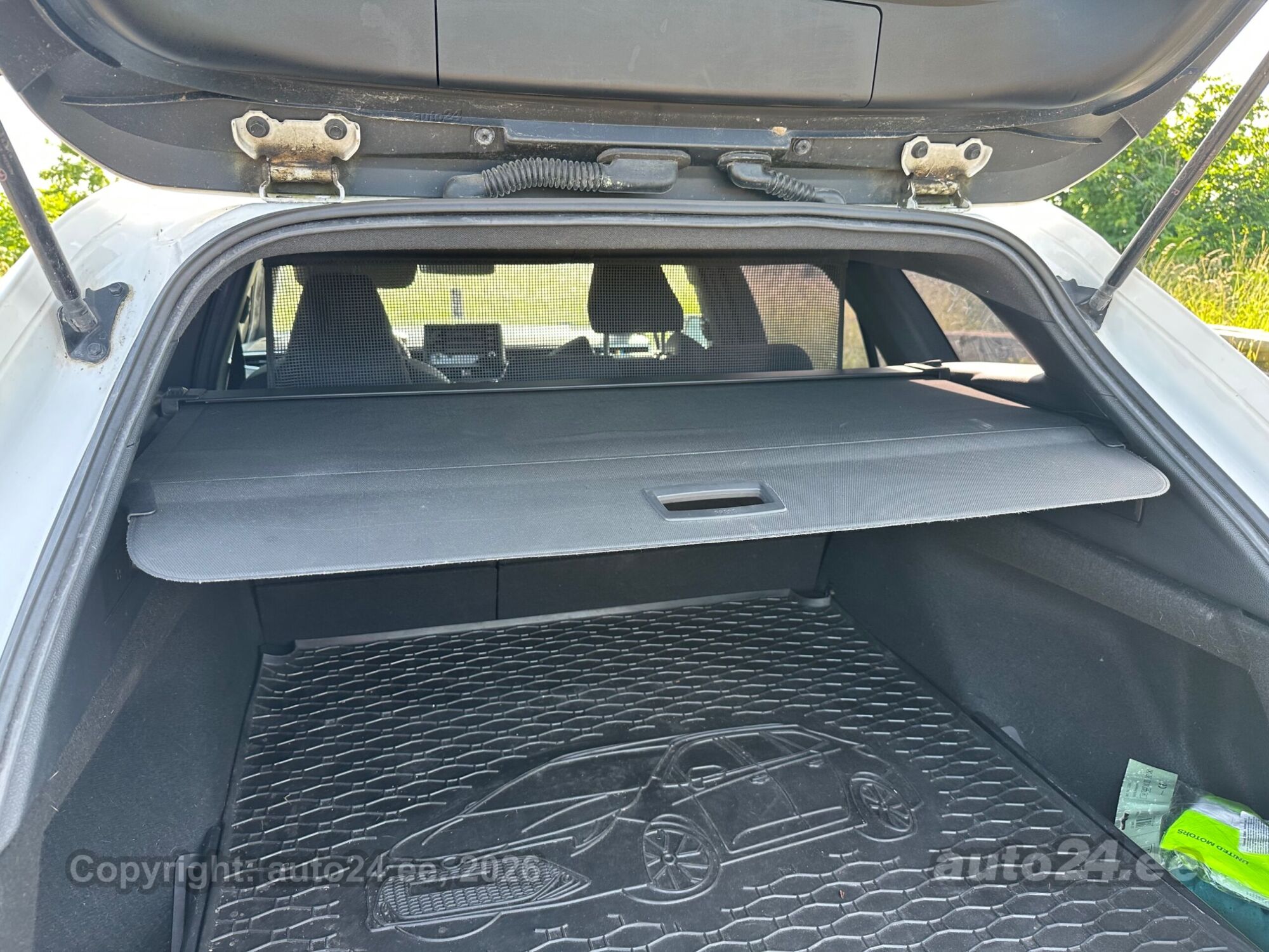 Toyota Corolla 1.8 72kW 2019, photo 6/10
