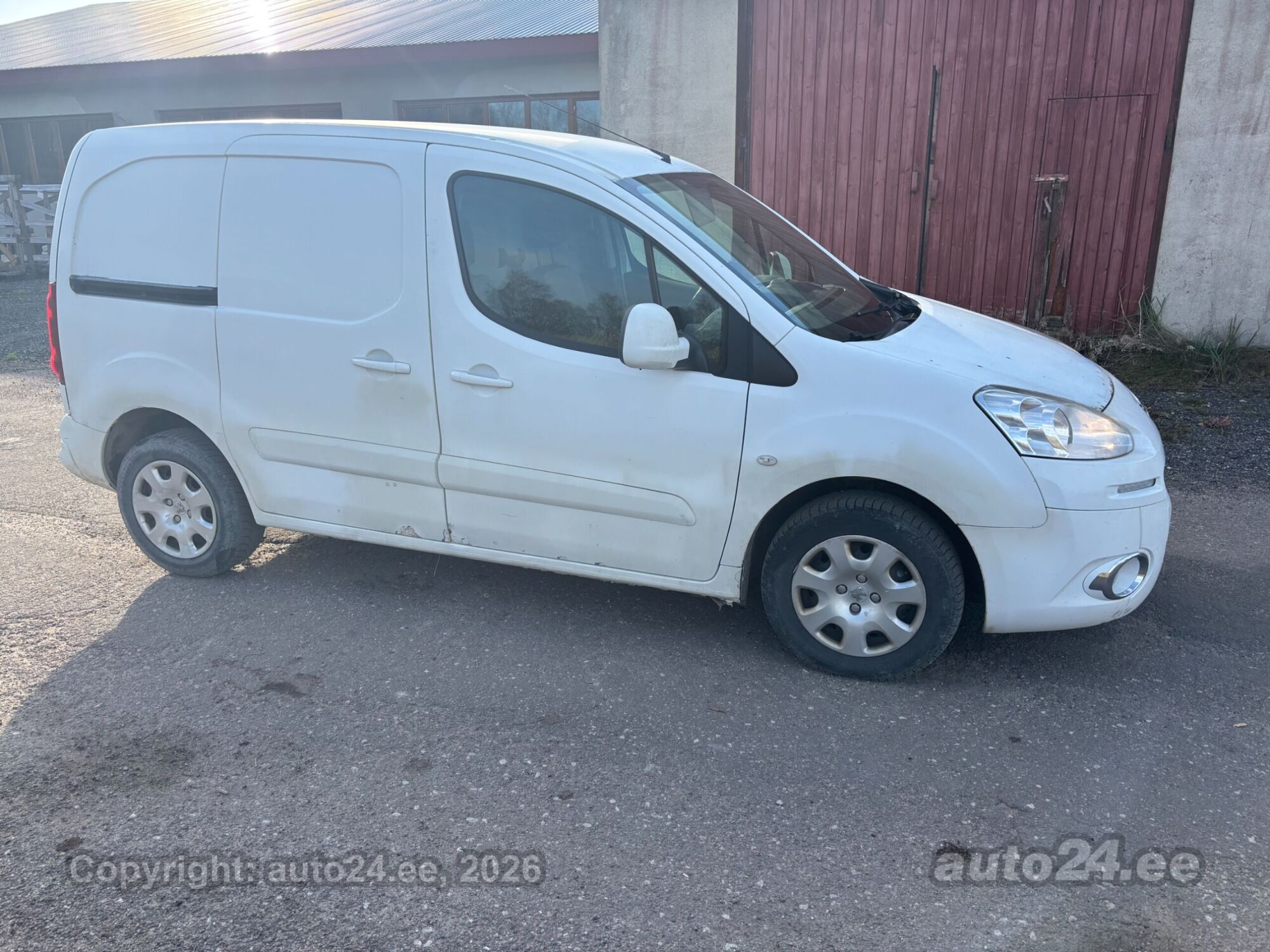 Peugeot Partner 2014 — engine 1560 cm³ (66 kW)